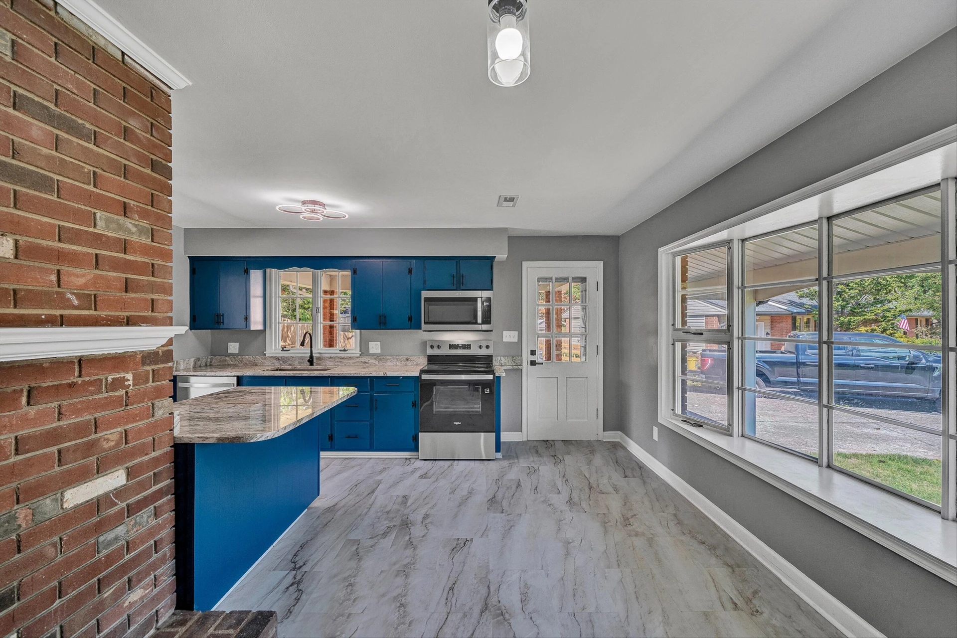 3101 Harmony RD - Photo 4