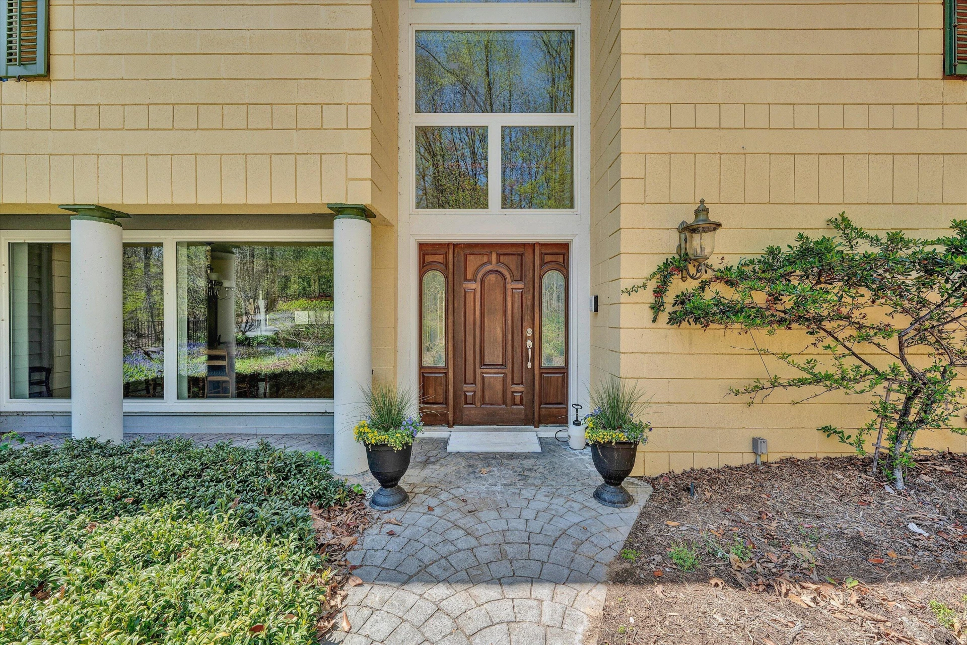 143 Charlotte LN - Photo 20