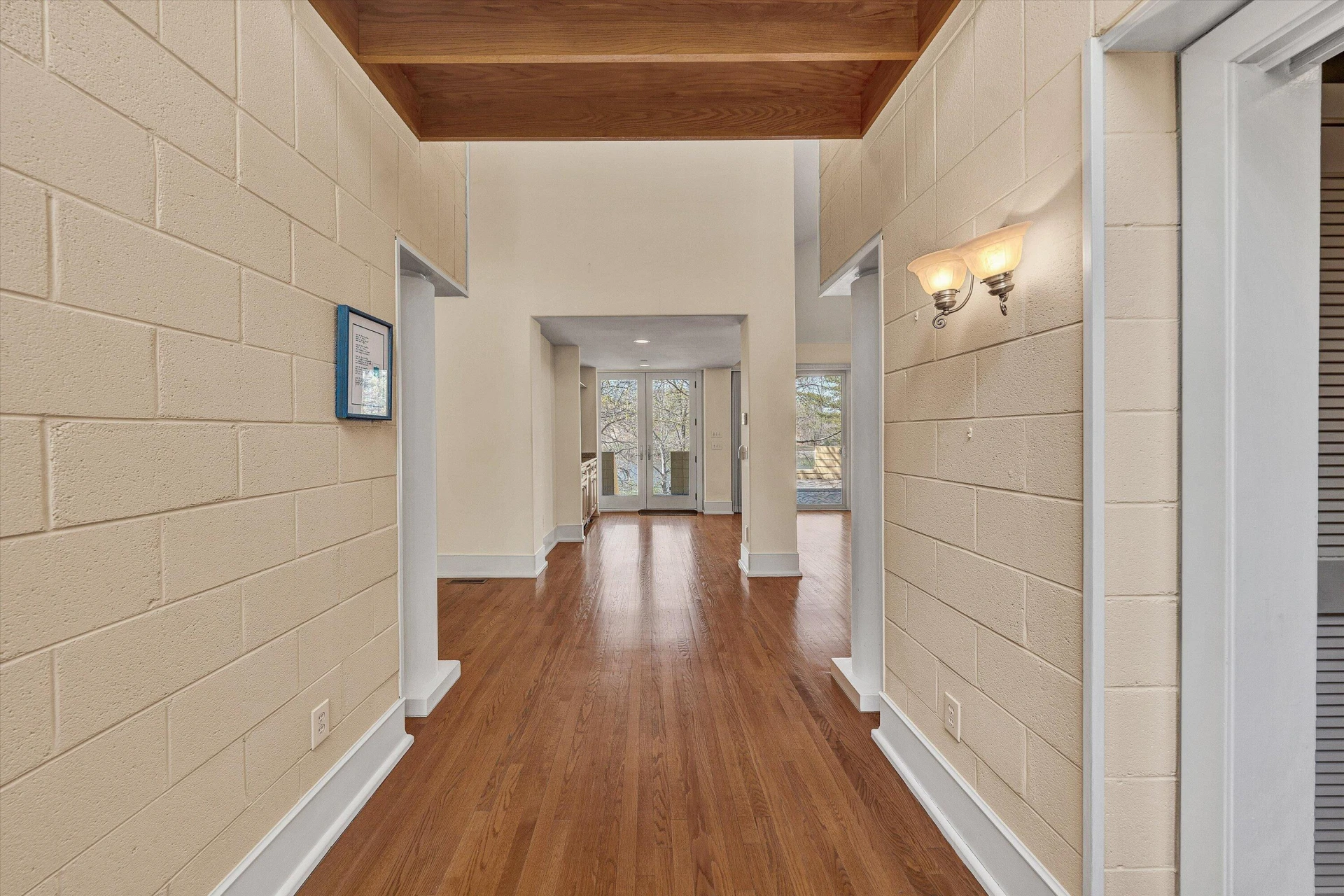 143 Charlotte LN - Photo 22