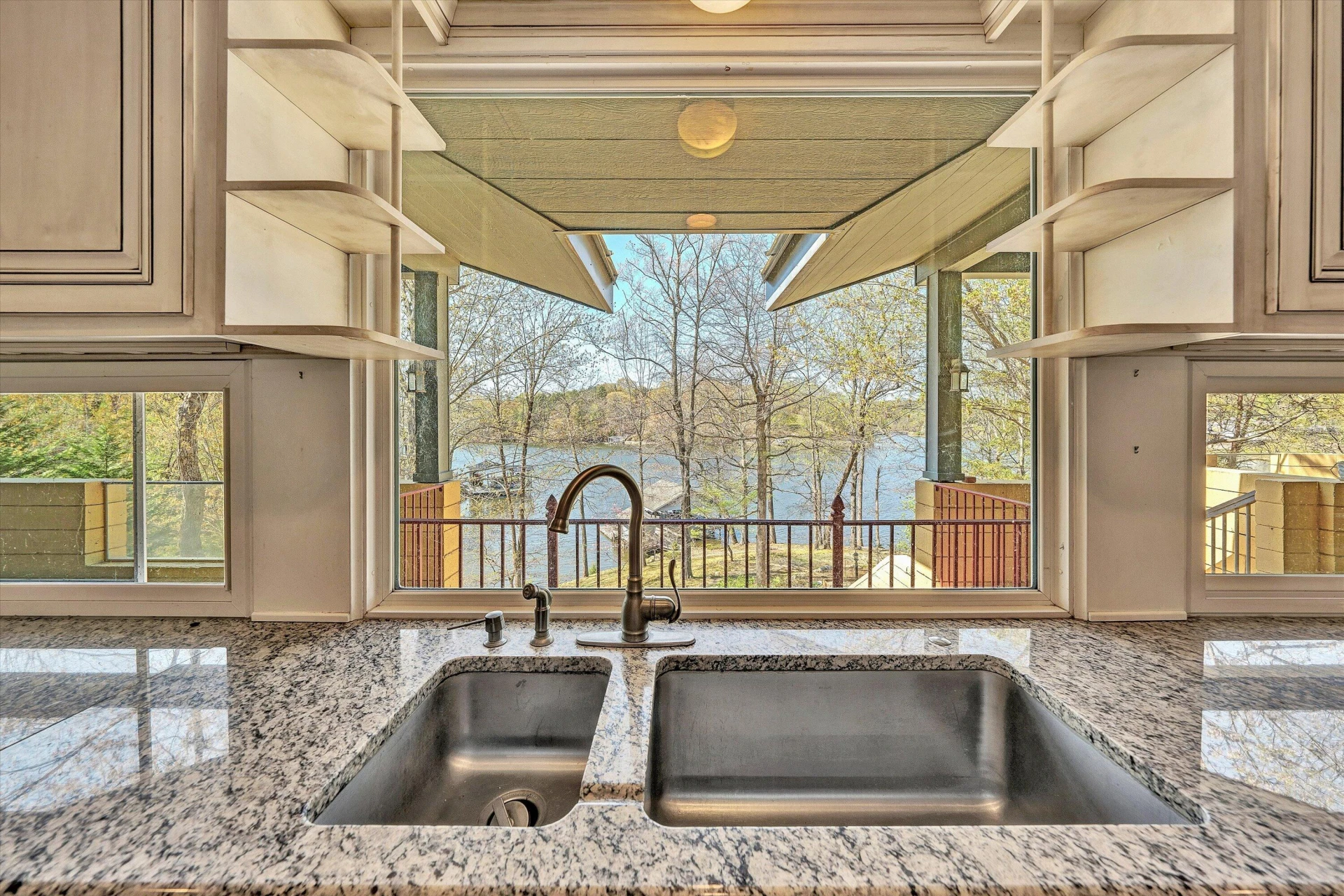 143 Charlotte LN - Photo 35
