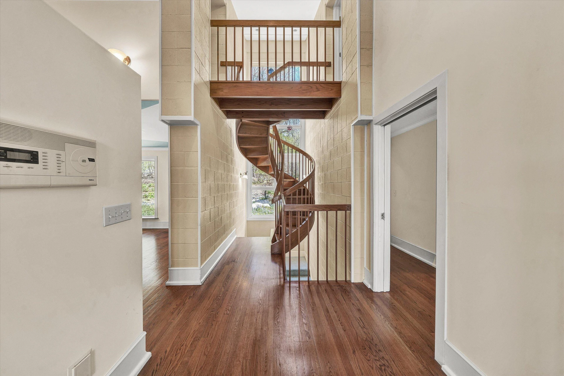 143 Charlotte LN - Photo 36