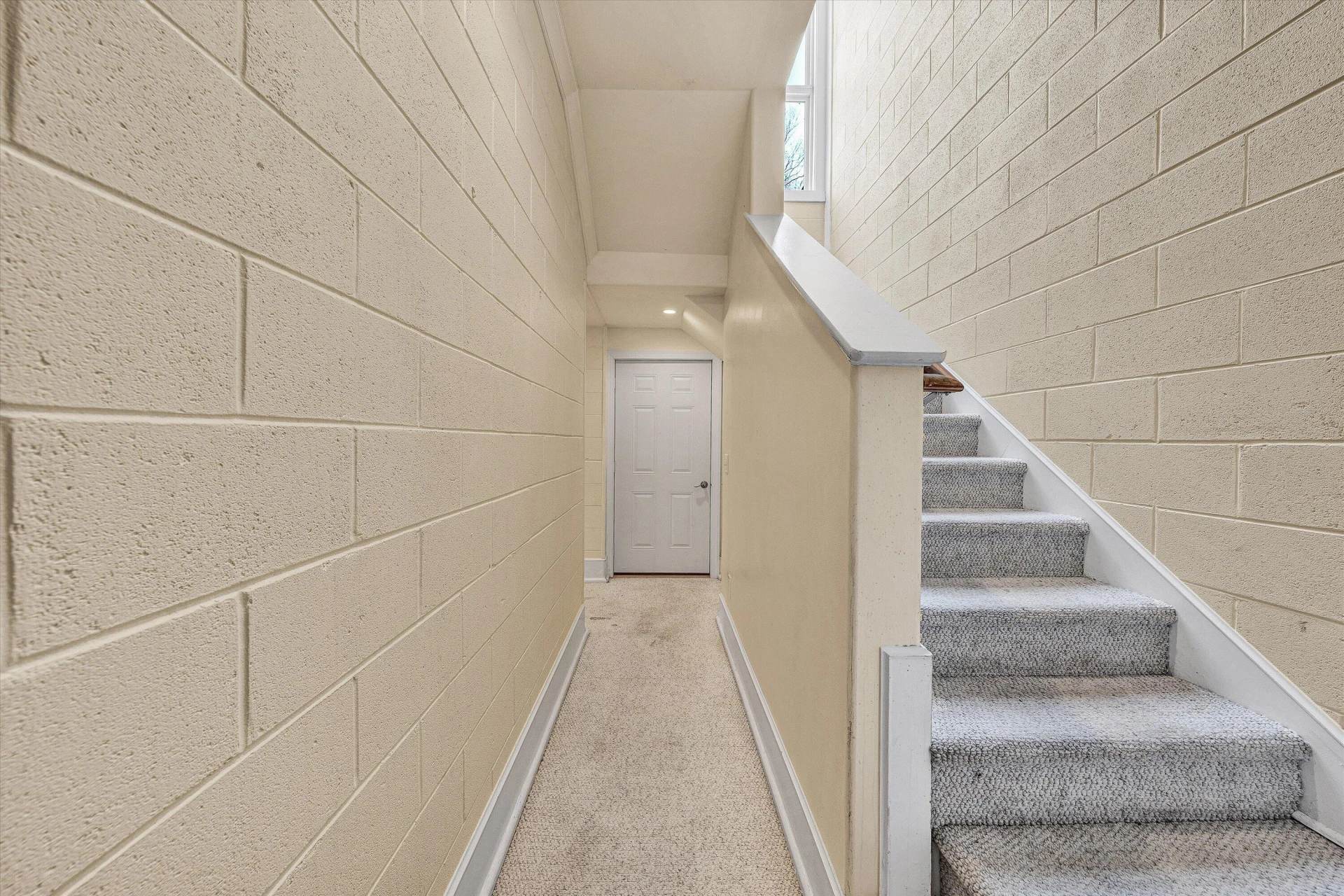 143 Charlotte LN - Photo 61