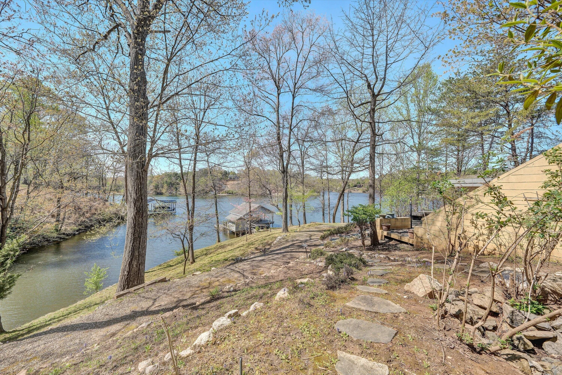 143 Charlotte LN - Photo 76