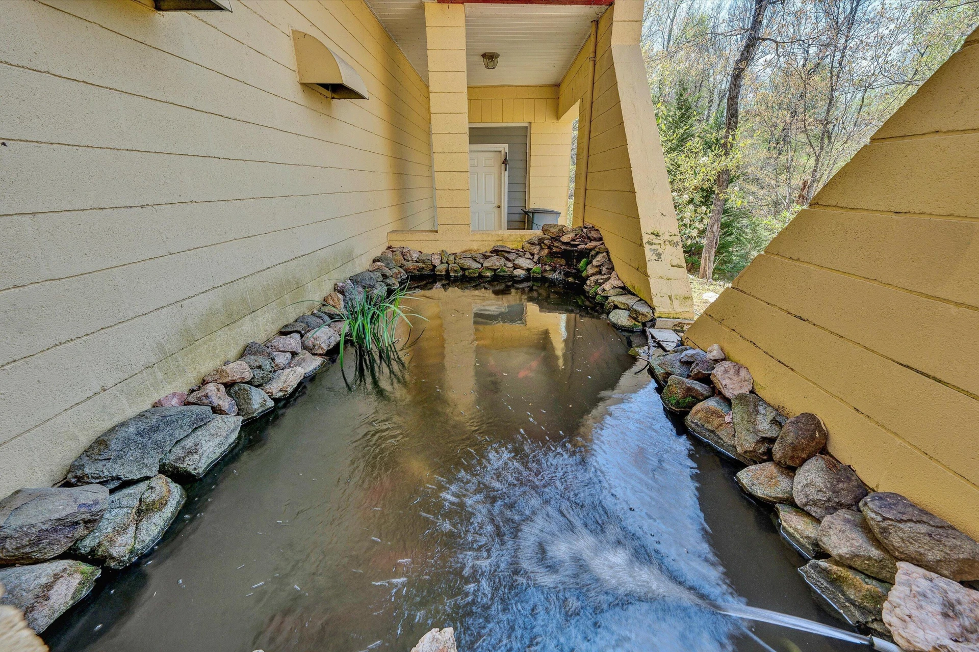 143 Charlotte LN - Photo 80