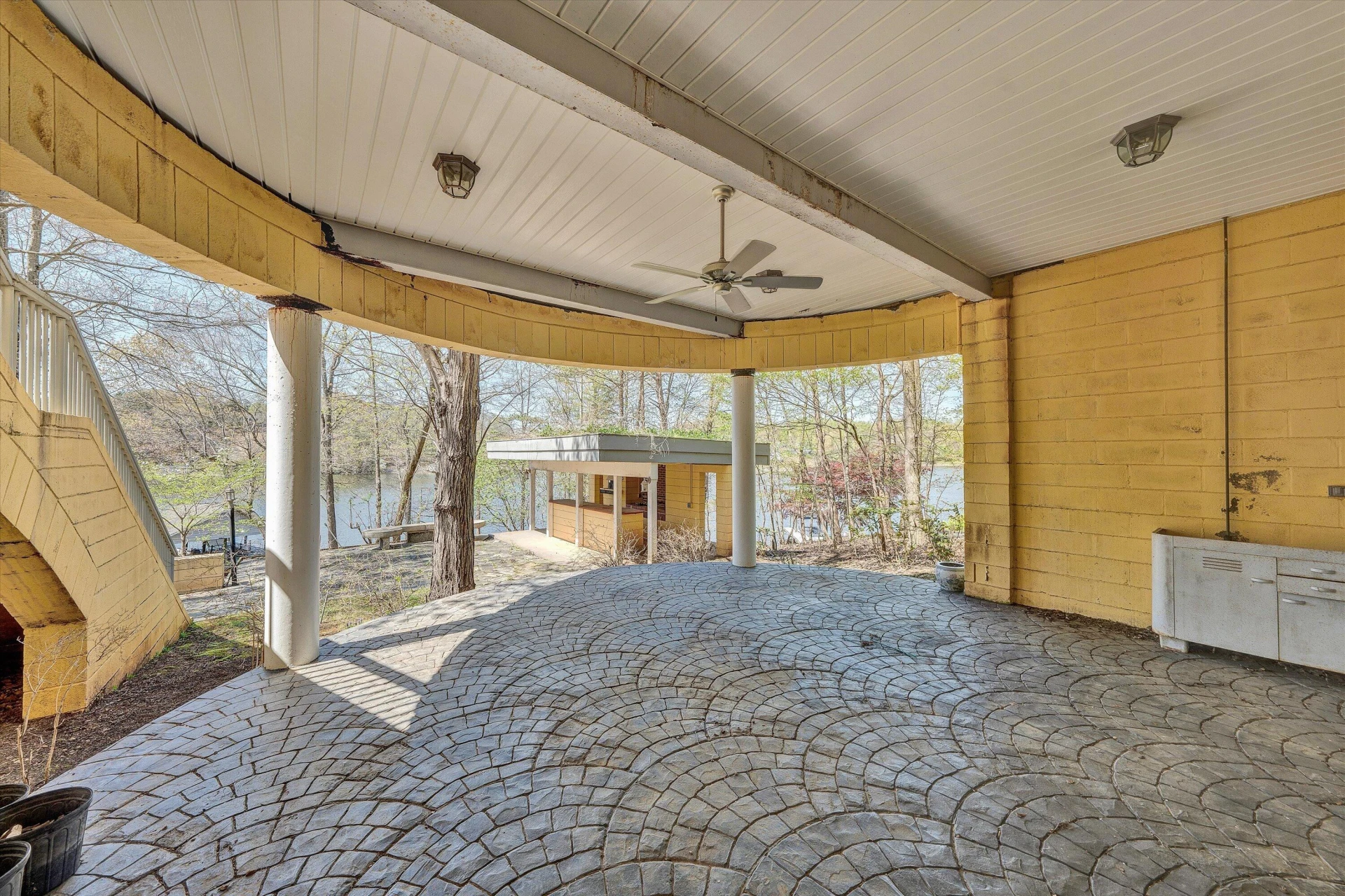 143 Charlotte LN - Photo 81