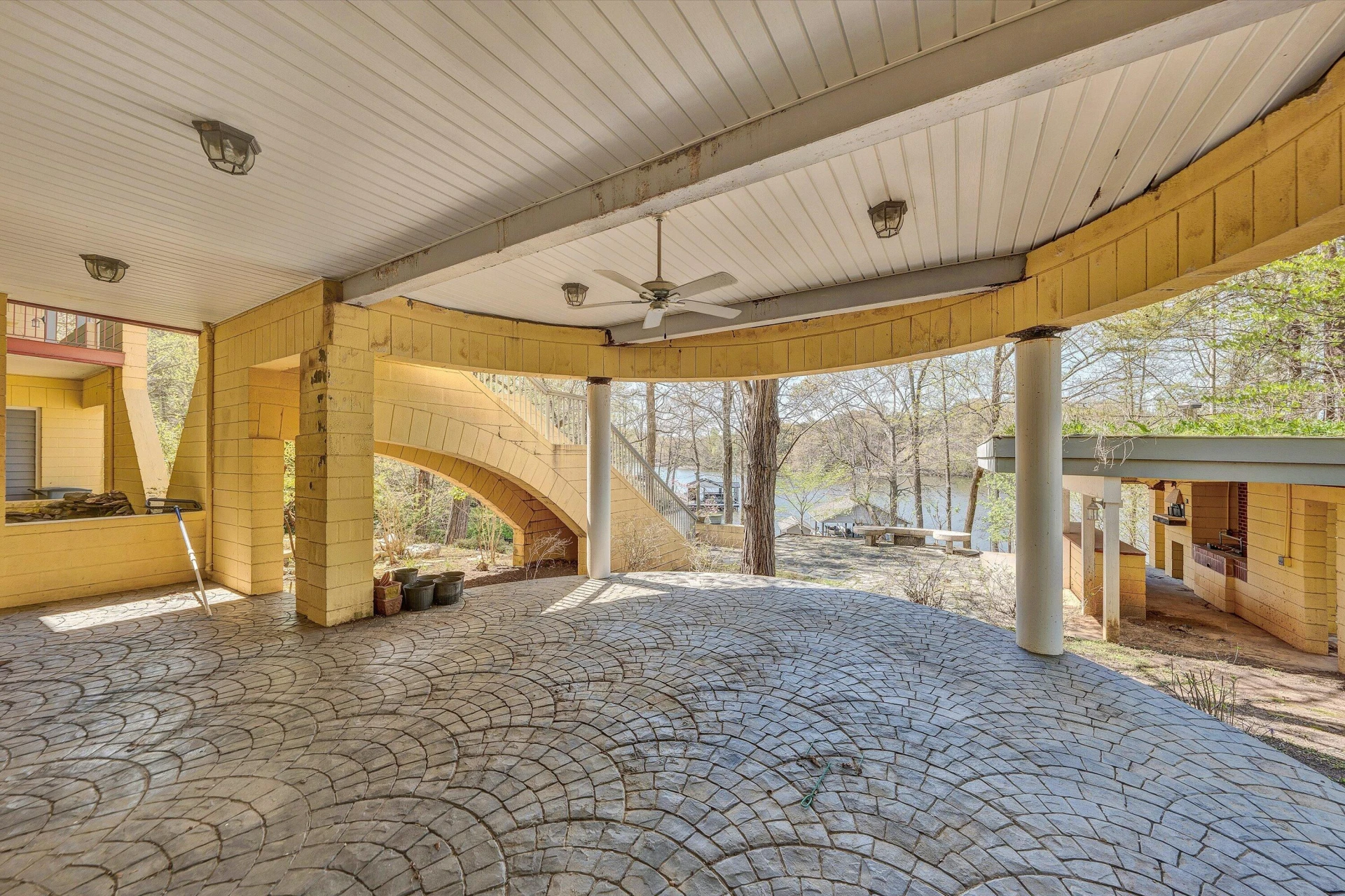 143 Charlotte LN - Photo 82