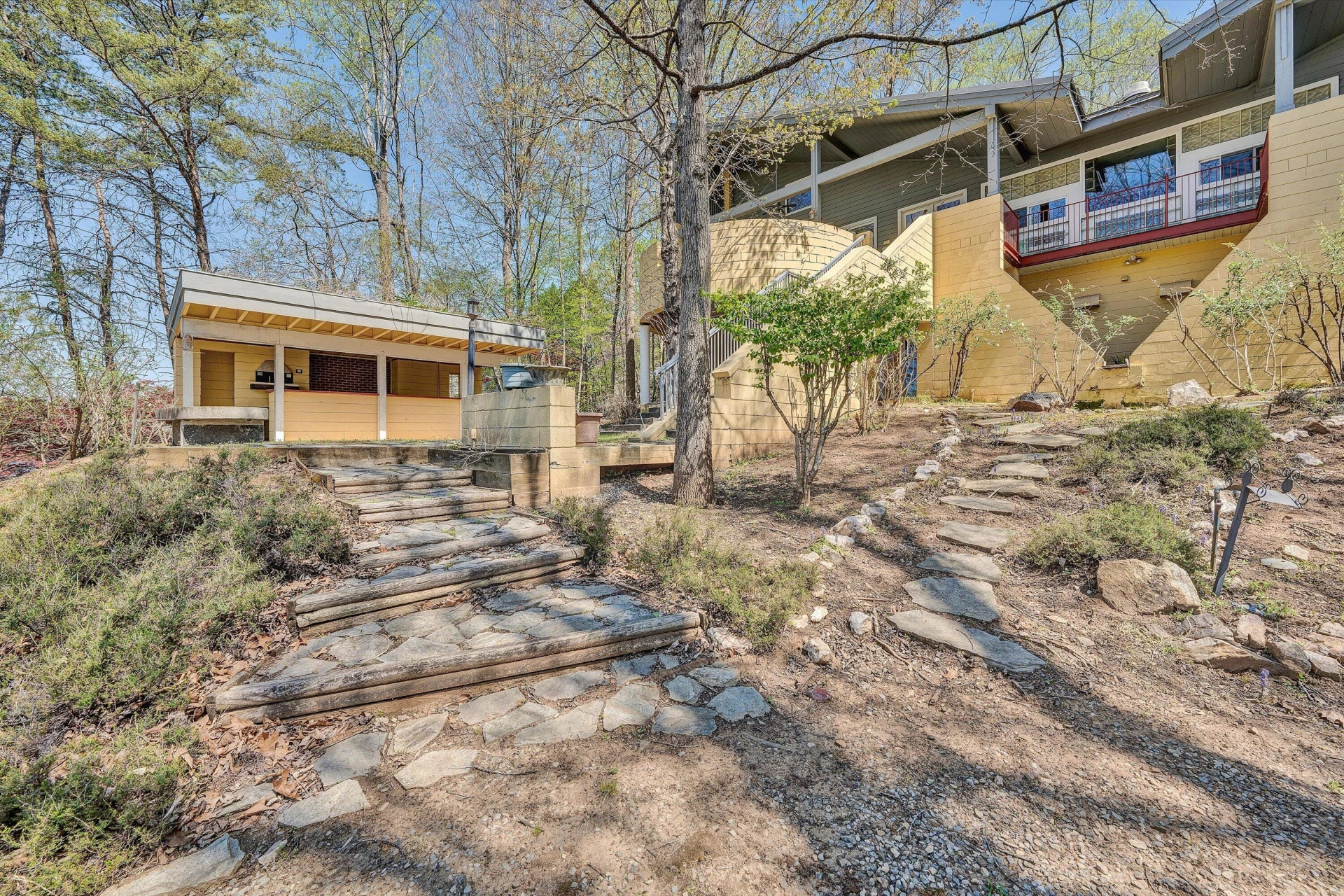 143 Charlotte LN - Photo 85