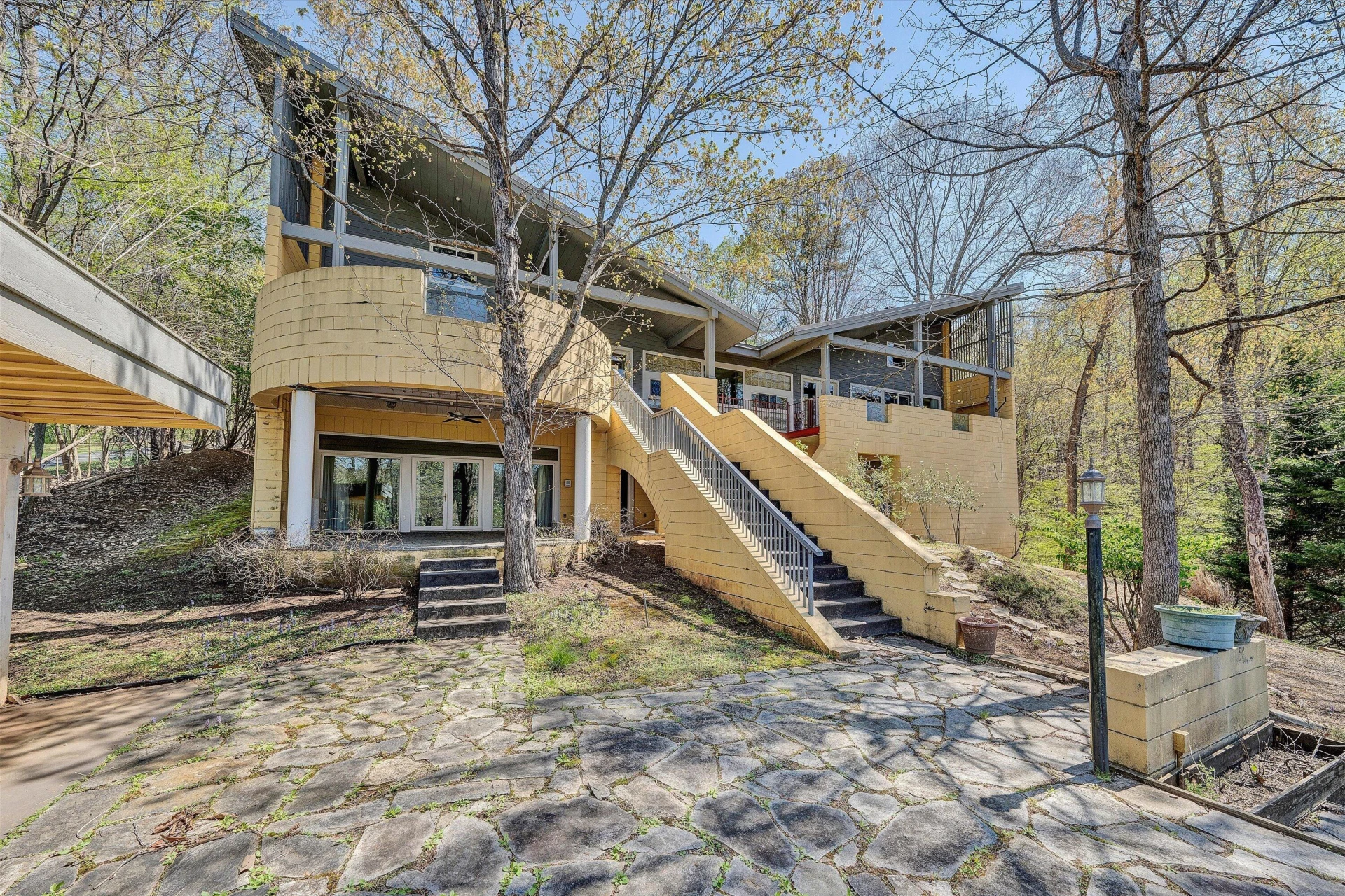 143 Charlotte LN - Photo 86