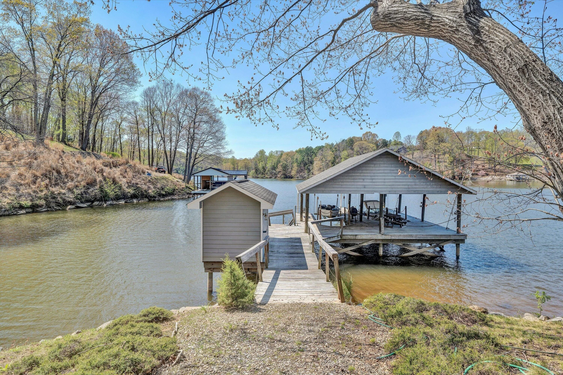 143 Charlotte LN - Photo 90