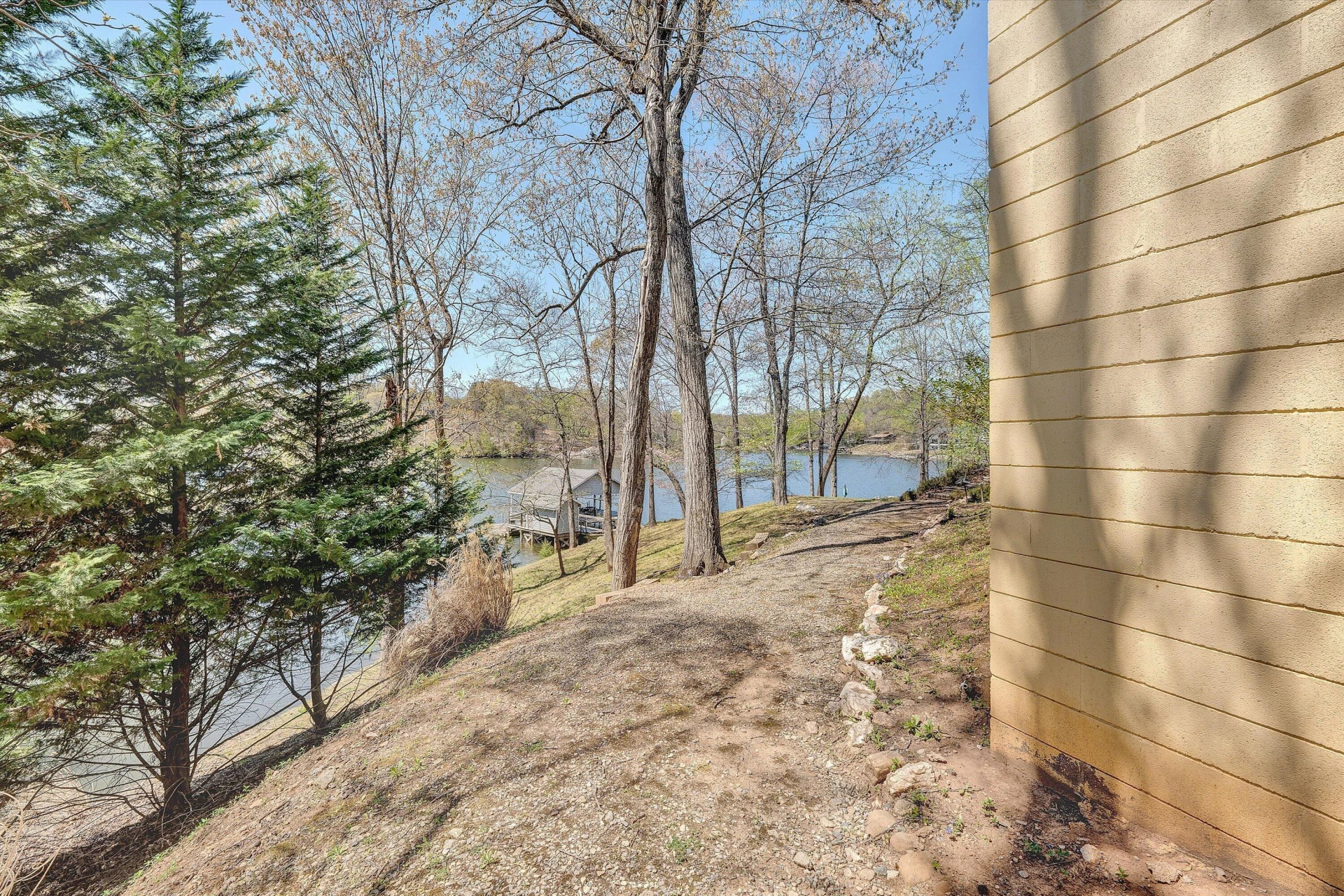 143 Charlotte LN - Photo 98