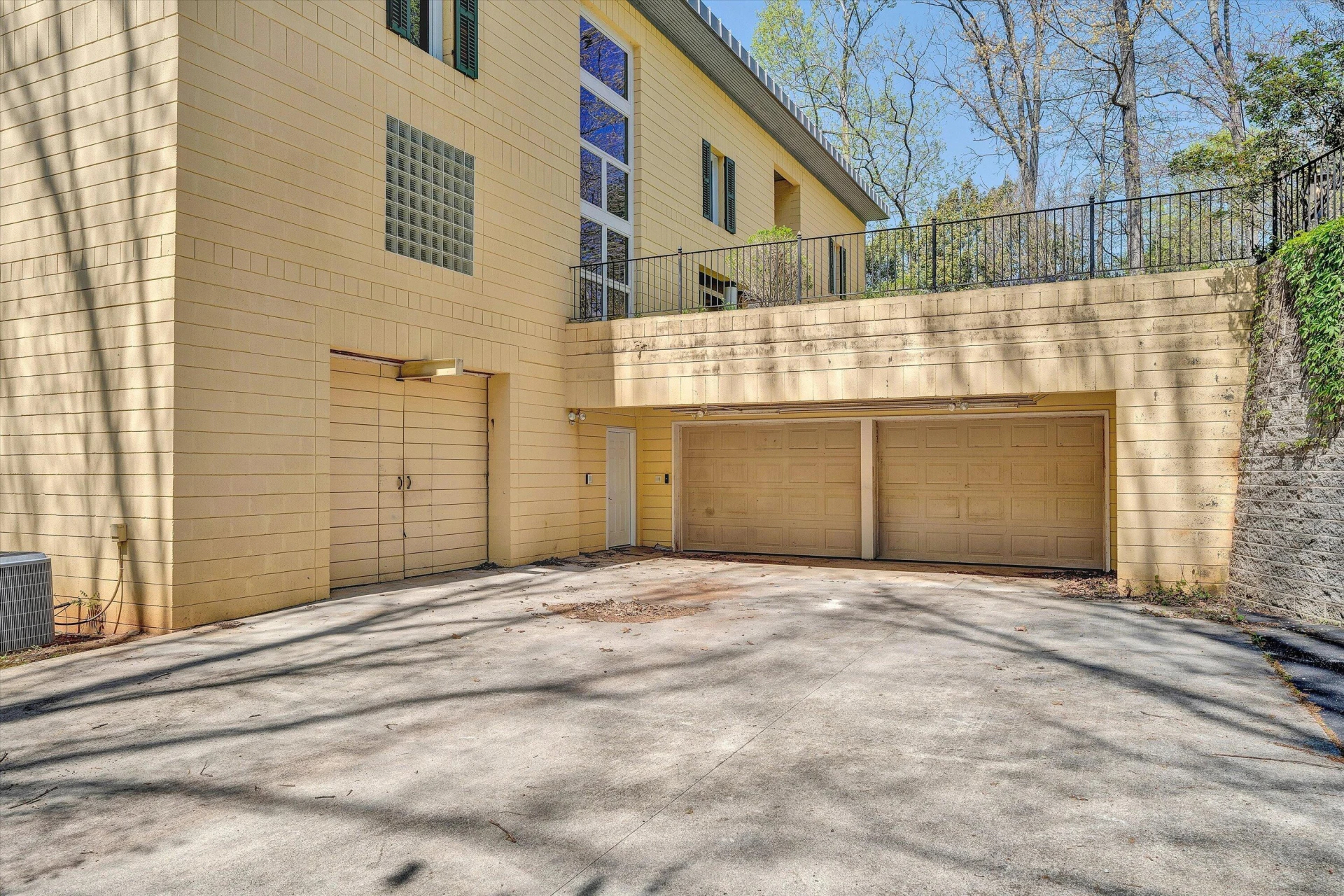143 Charlotte LN - Photo 99