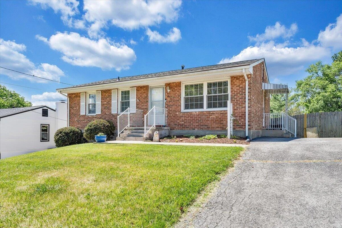 5812 Cove RD - Photo 25