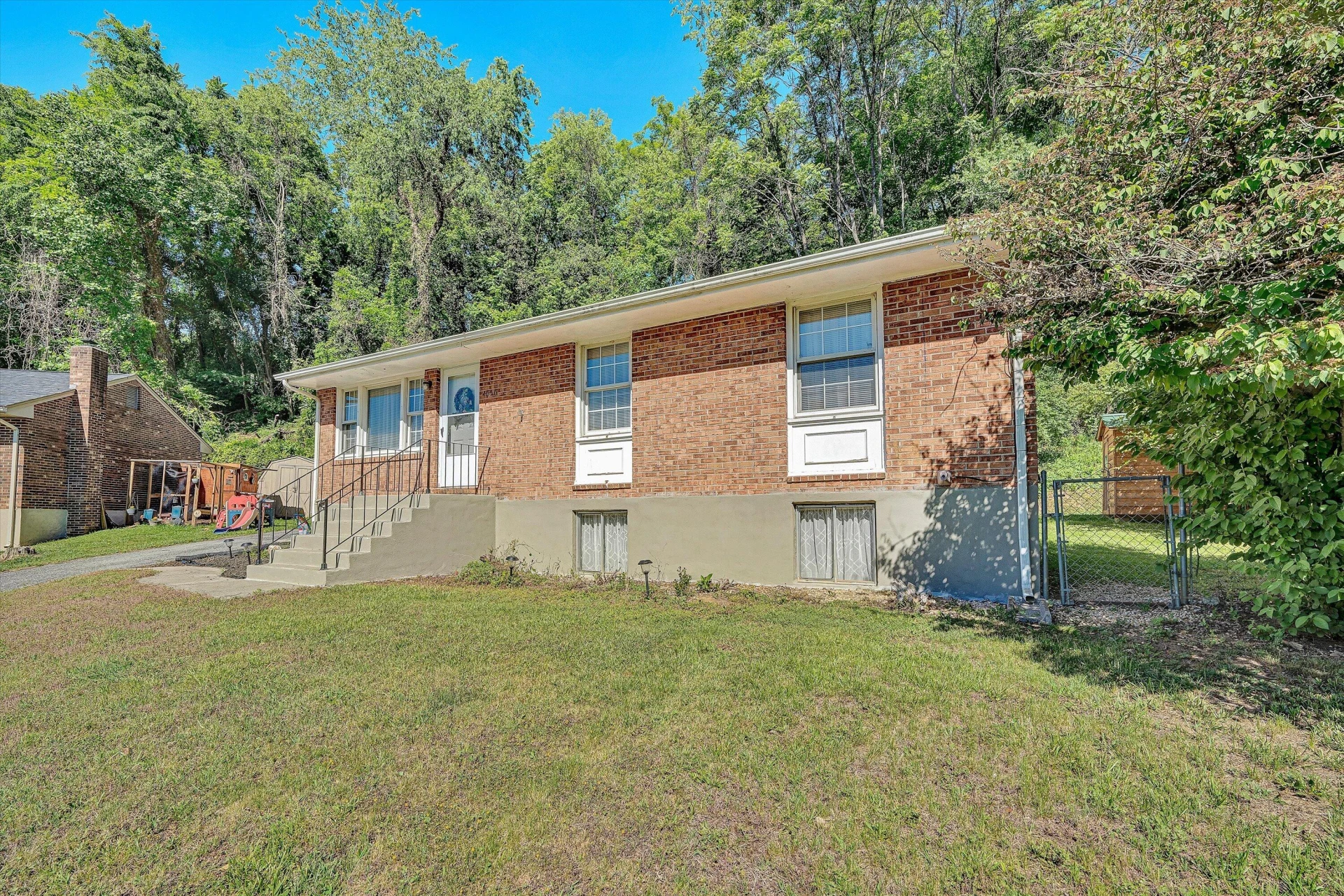 4656 Trevino CIR NE - Photo 2