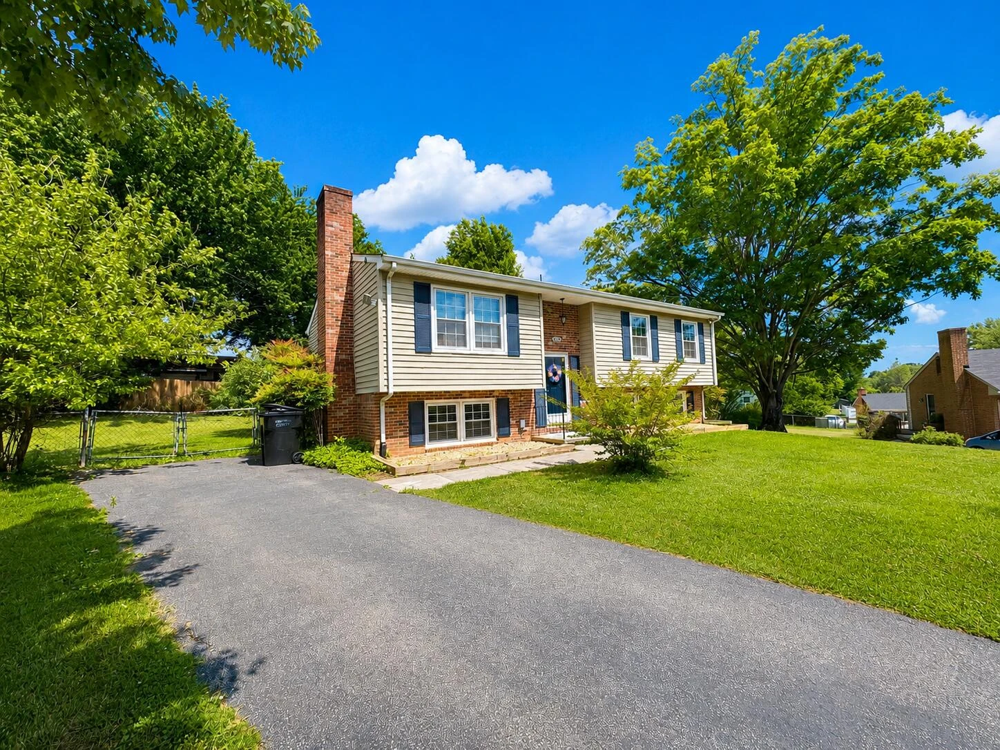 5225 Foxtail LN - Photo 4