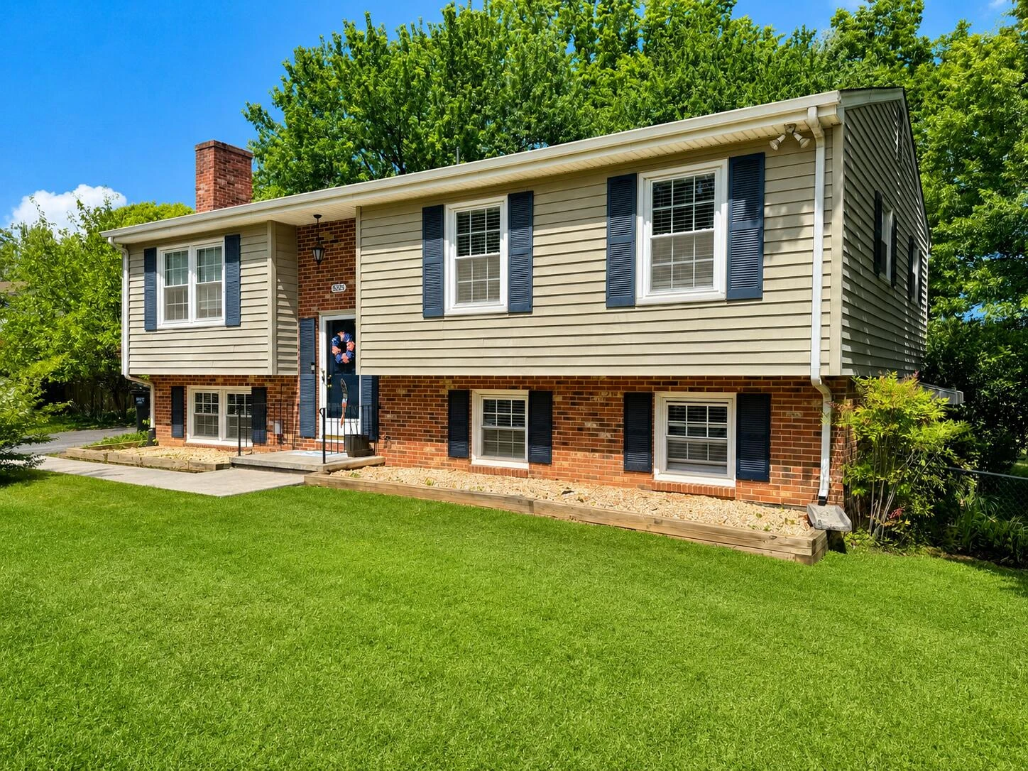 5225 Foxtail LN - Photo 5