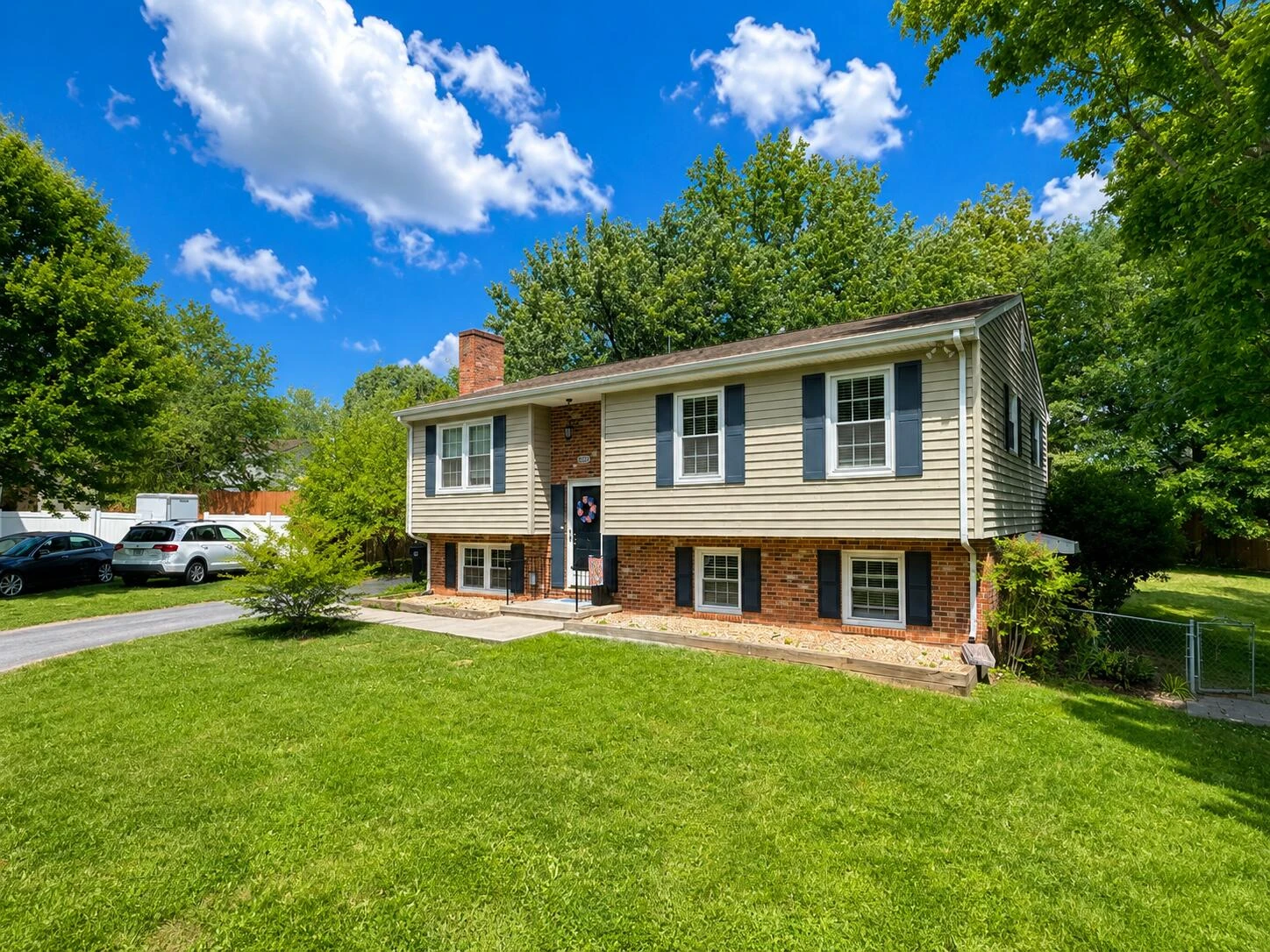 5225 Foxtail LN - Photo 6
