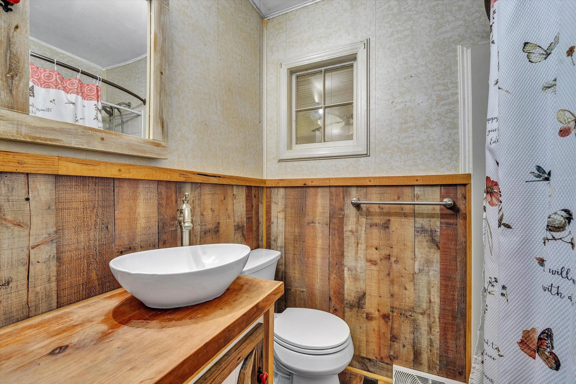 114 W CHURCH ST - Photo 20