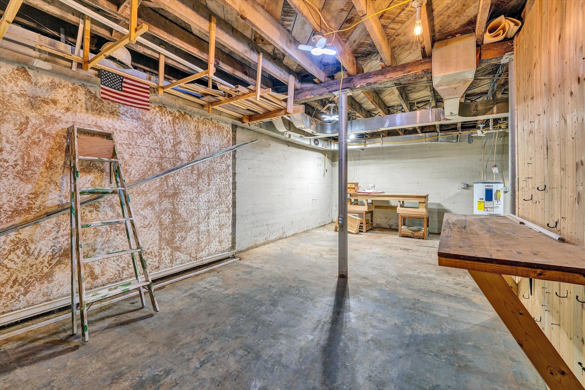 114 W CHURCH ST - Photo 29