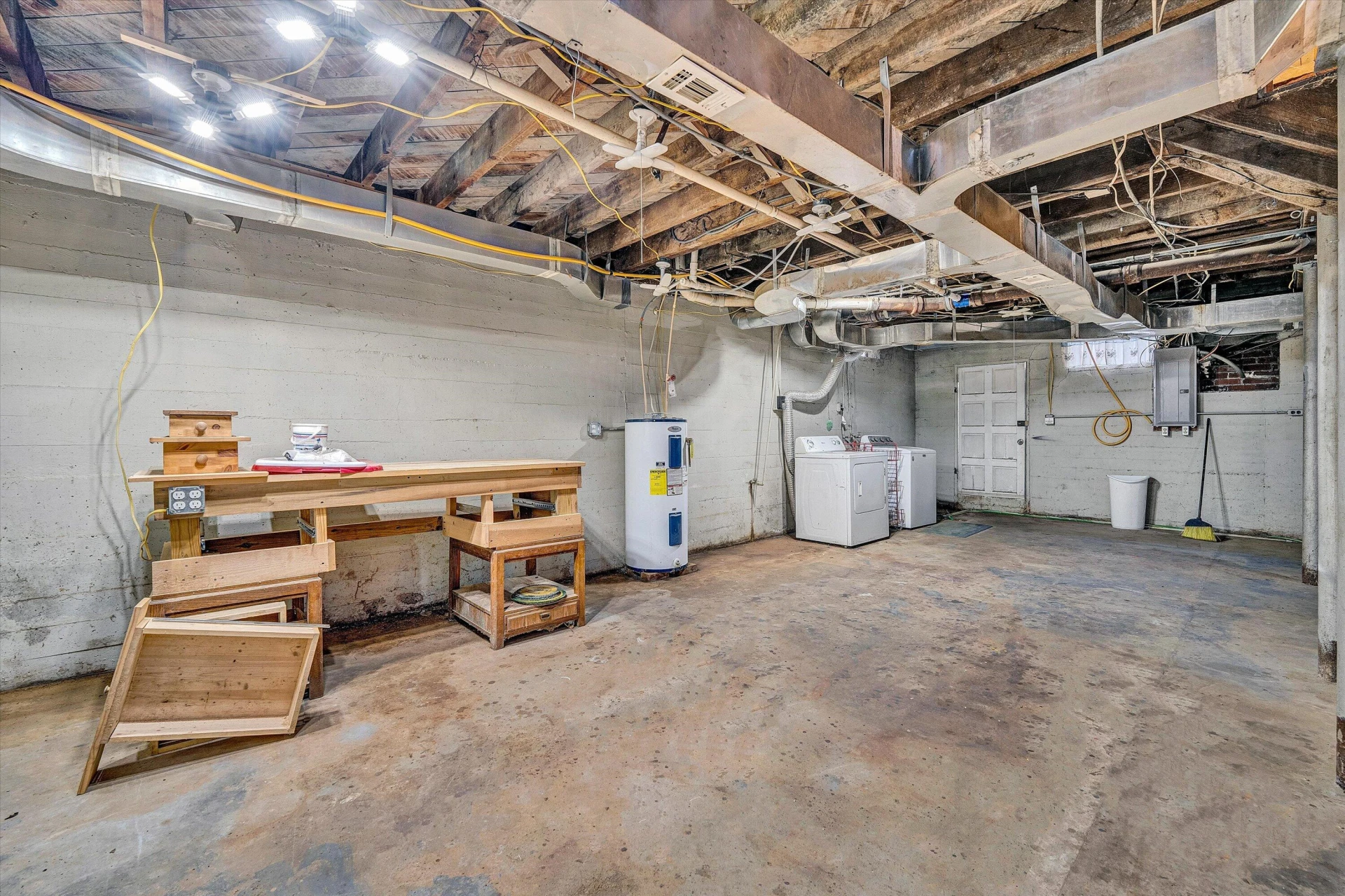 114 W CHURCH ST - Photo 30