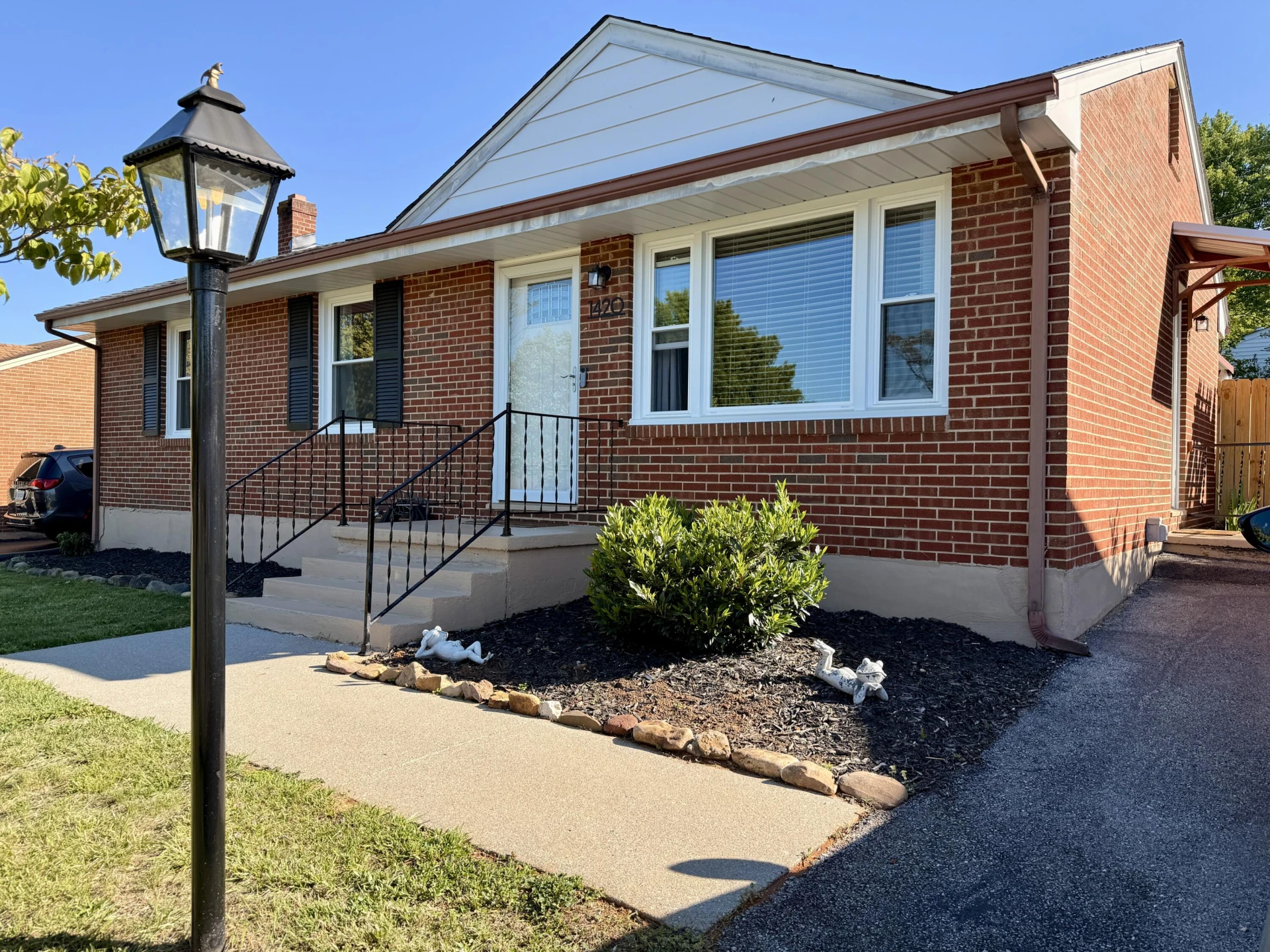 1420 Arrow DR - Photo 24