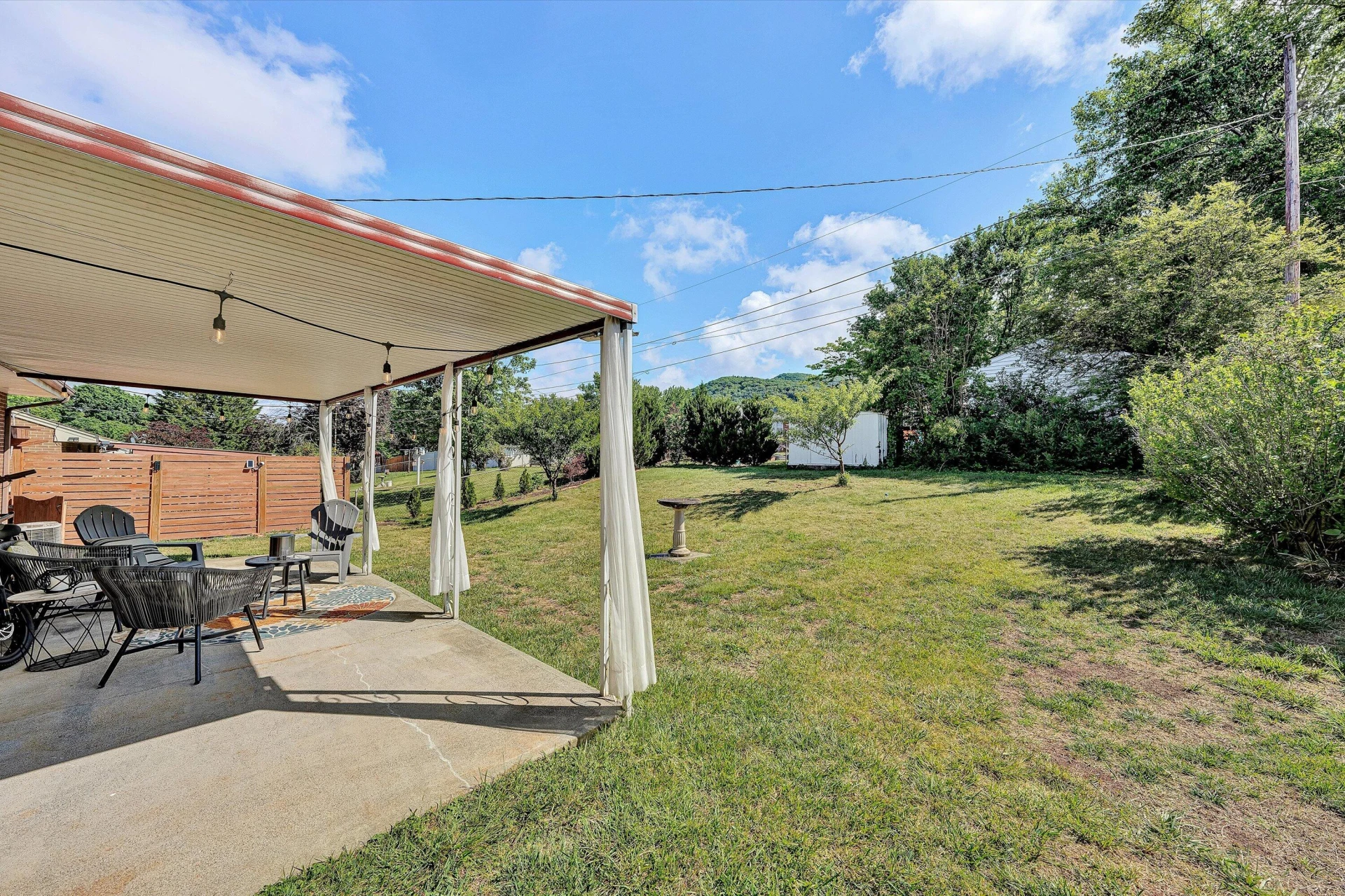 1420 Arrow DR - Photo 27