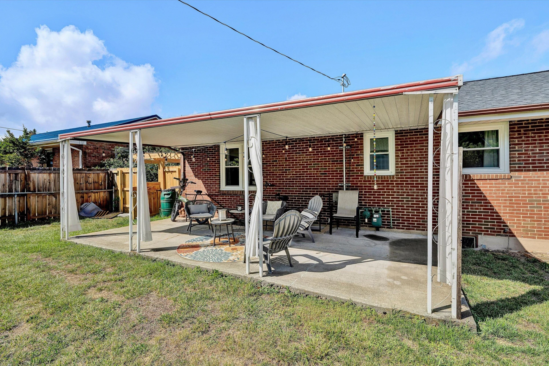 1420 Arrow DR - Photo 29