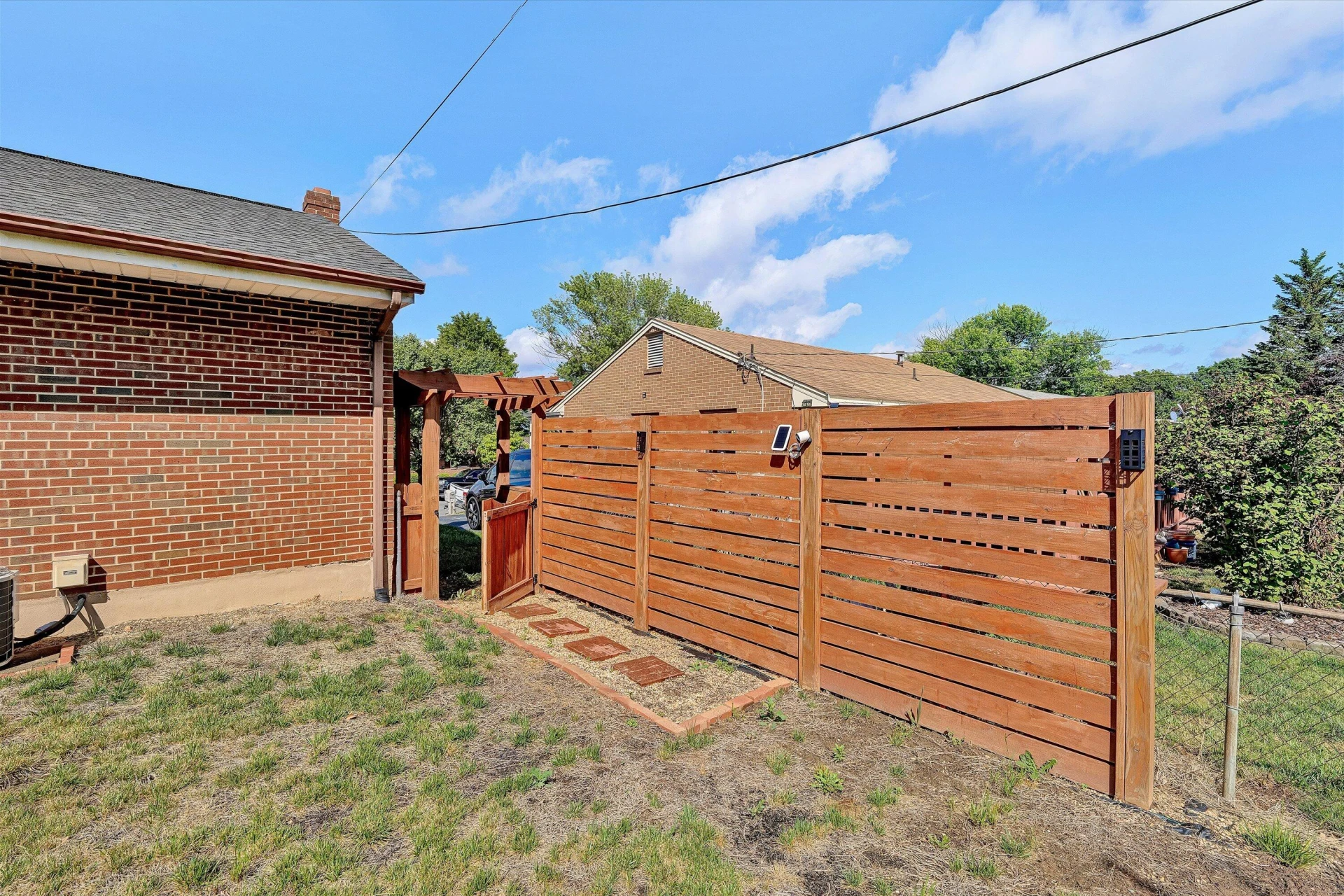 1420 Arrow DR - Photo 30