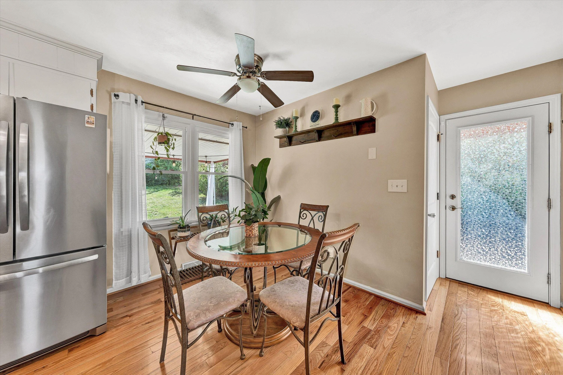 1420 Arrow DR - Photo 9