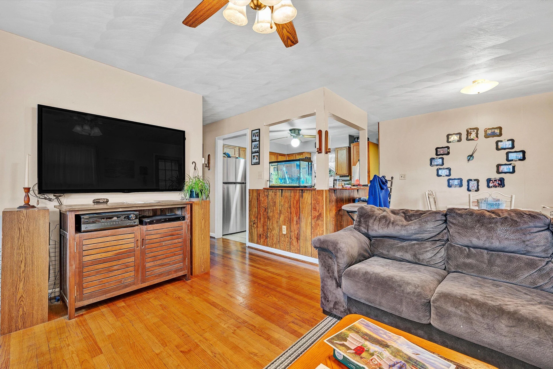 762 Kenyon RD - Photo 10