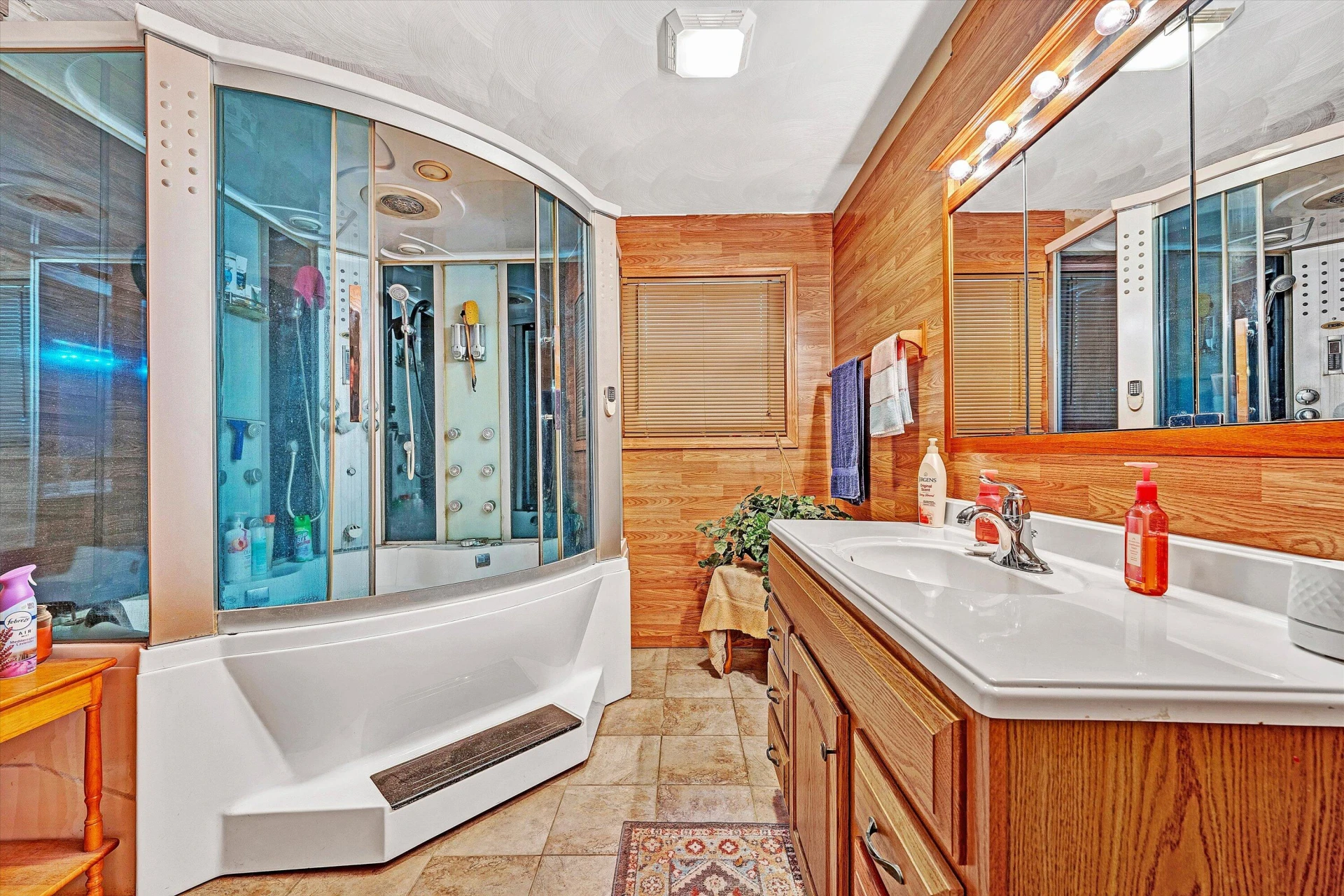 762 Kenyon RD - Photo 19