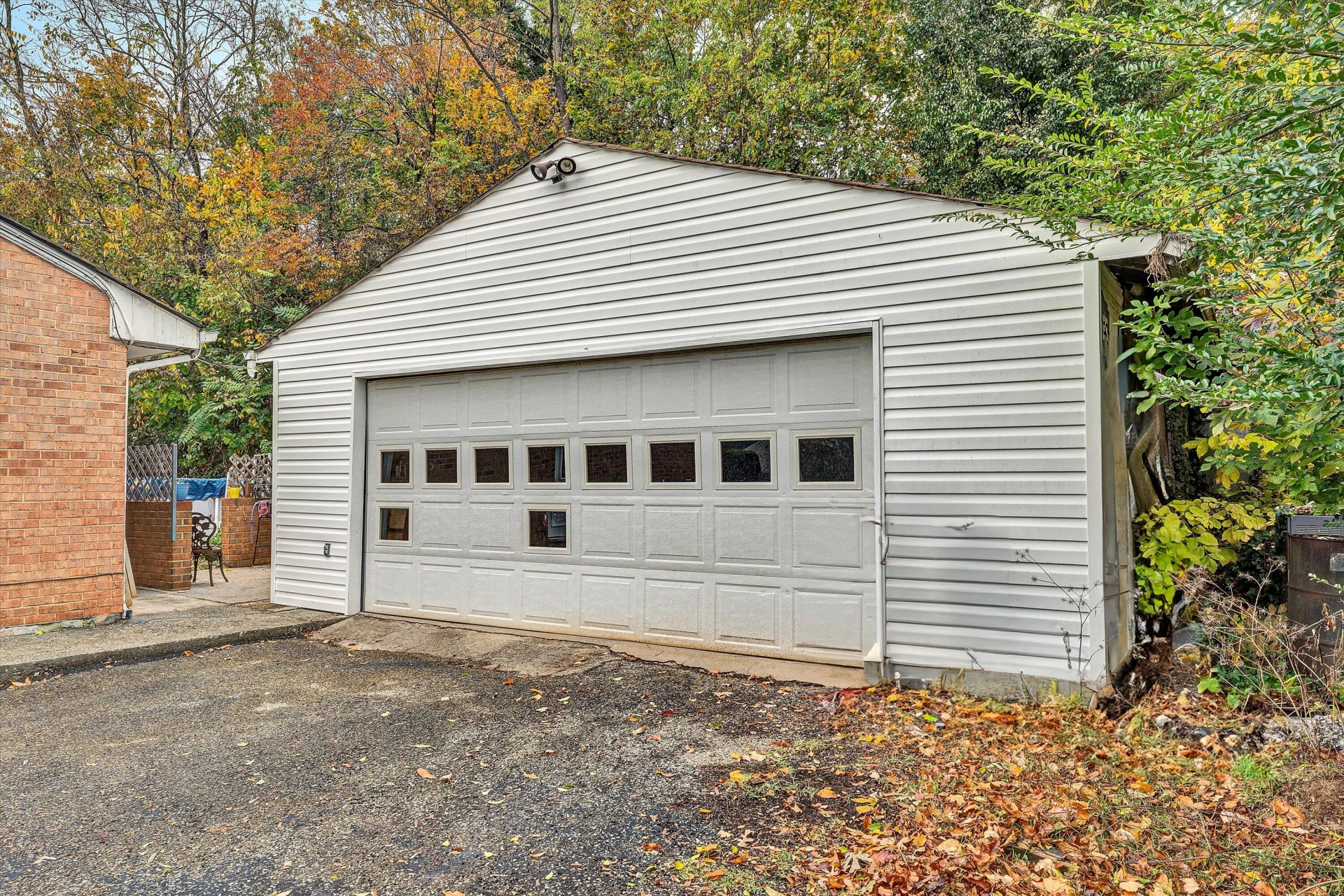 762 Kenyon RD - Photo 32