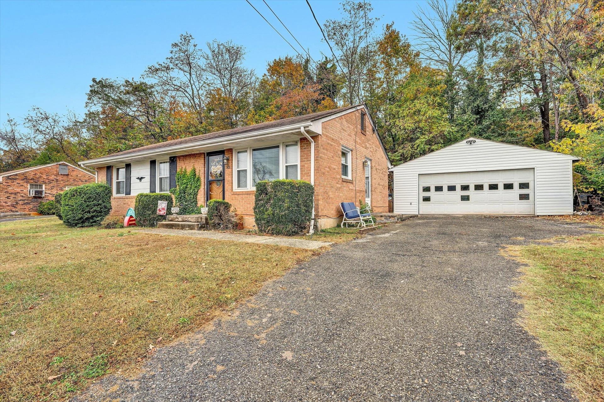 762 Kenyon RD - Photo 34