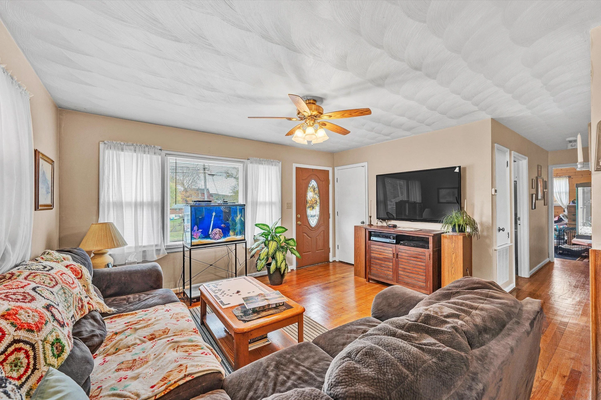 762 Kenyon RD - Photo 8