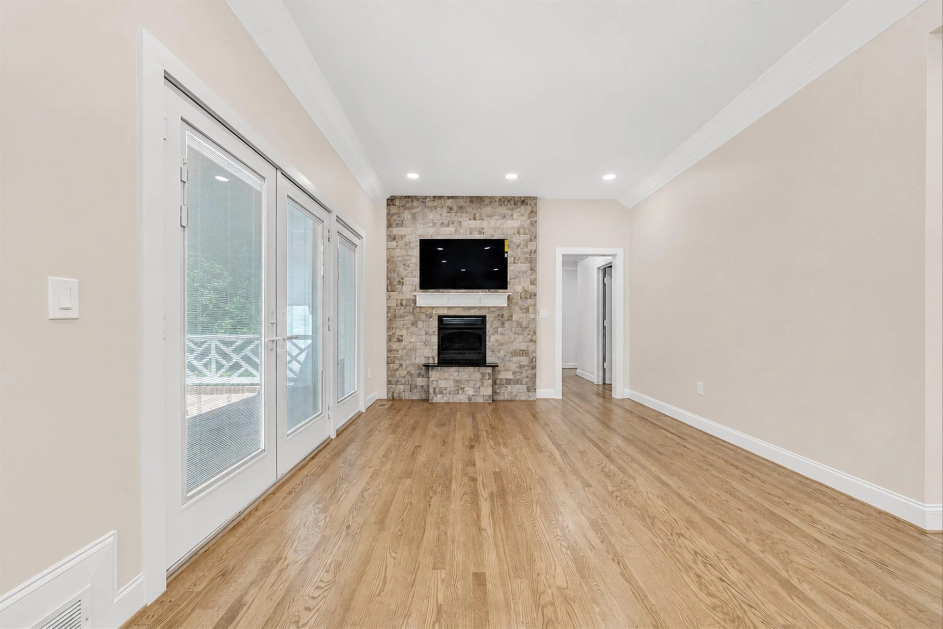 502 Cassell LN SW - Photo 20