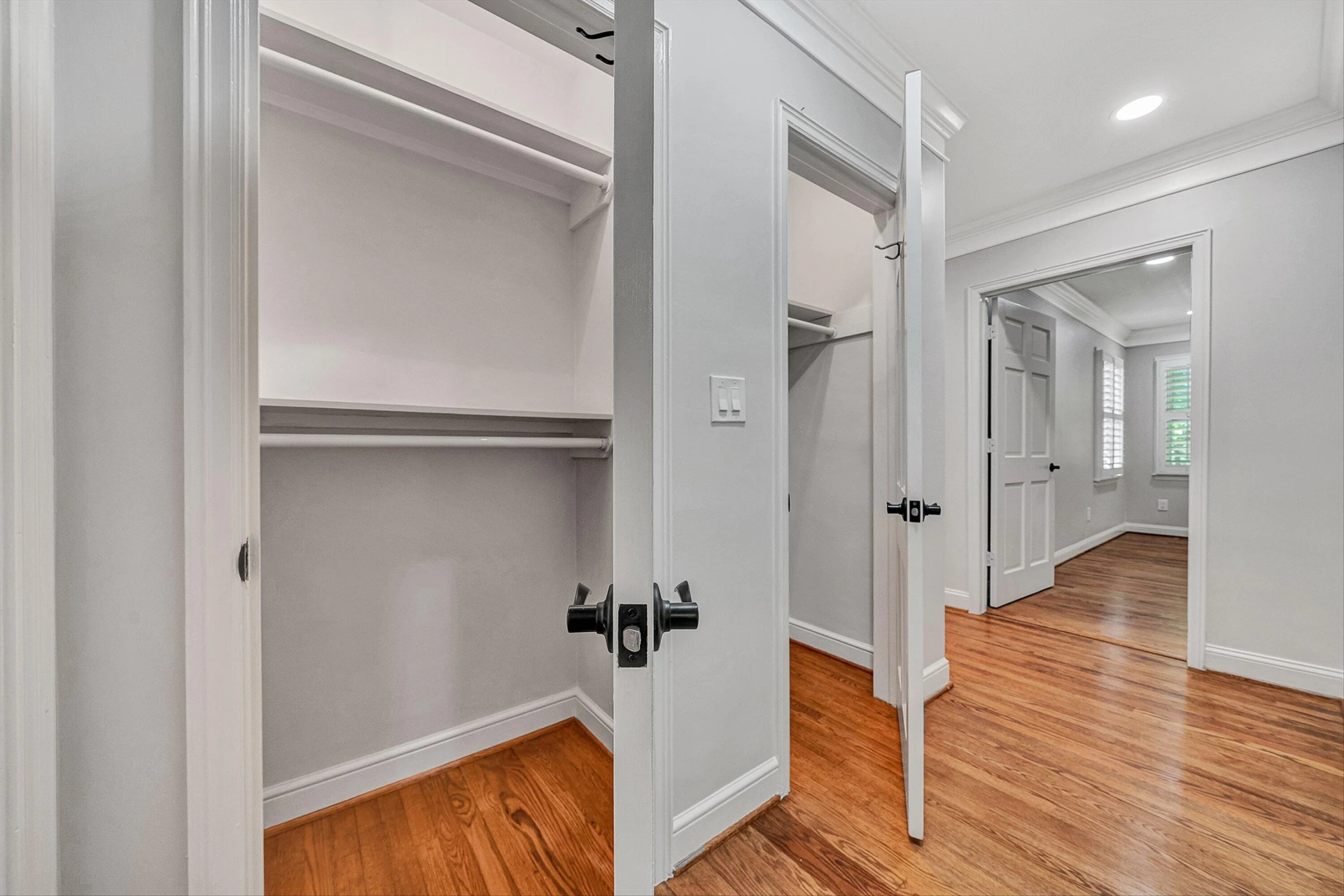 502 Cassell LN SW - Photo 32
