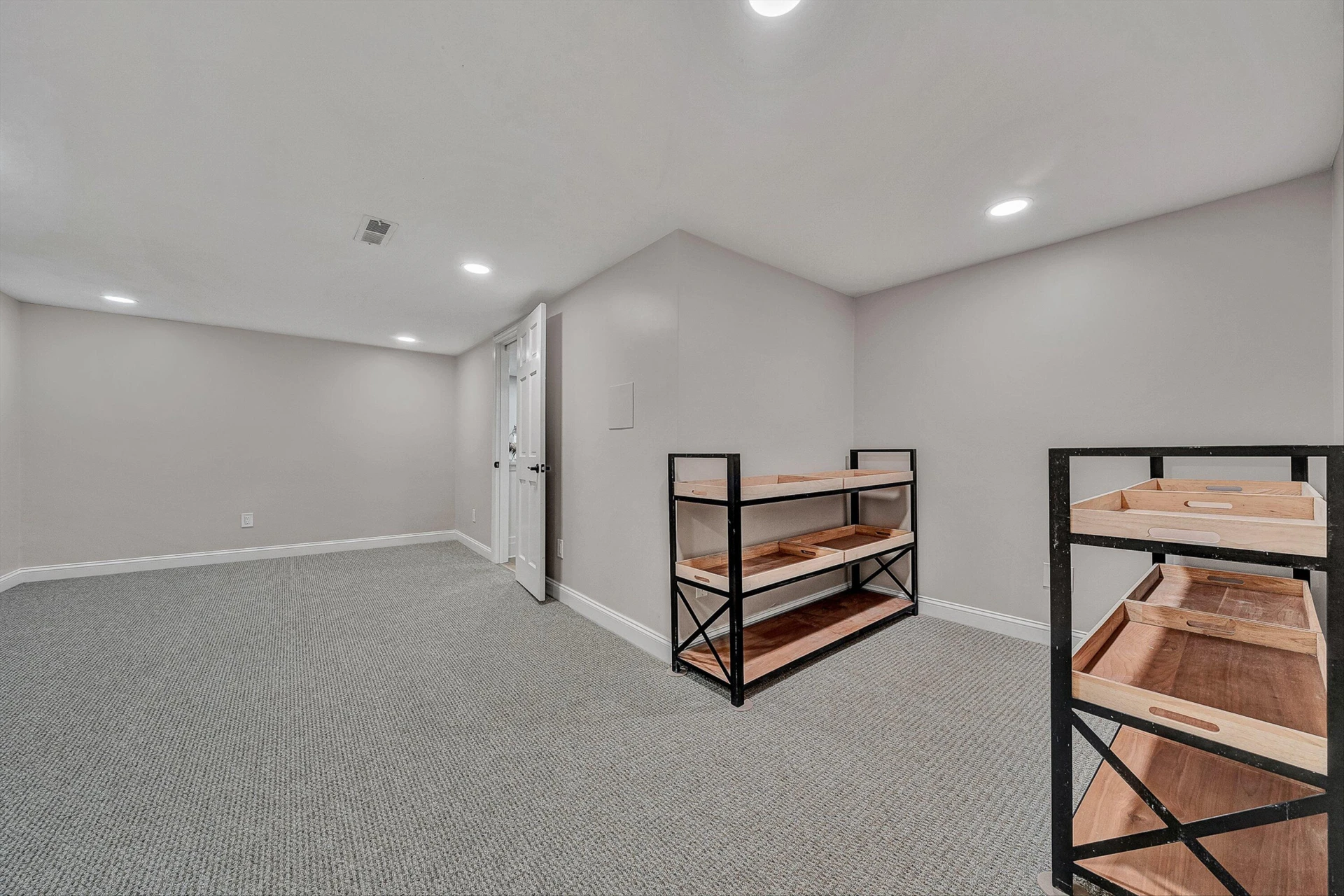 502 Cassell LN SW - Photo 41