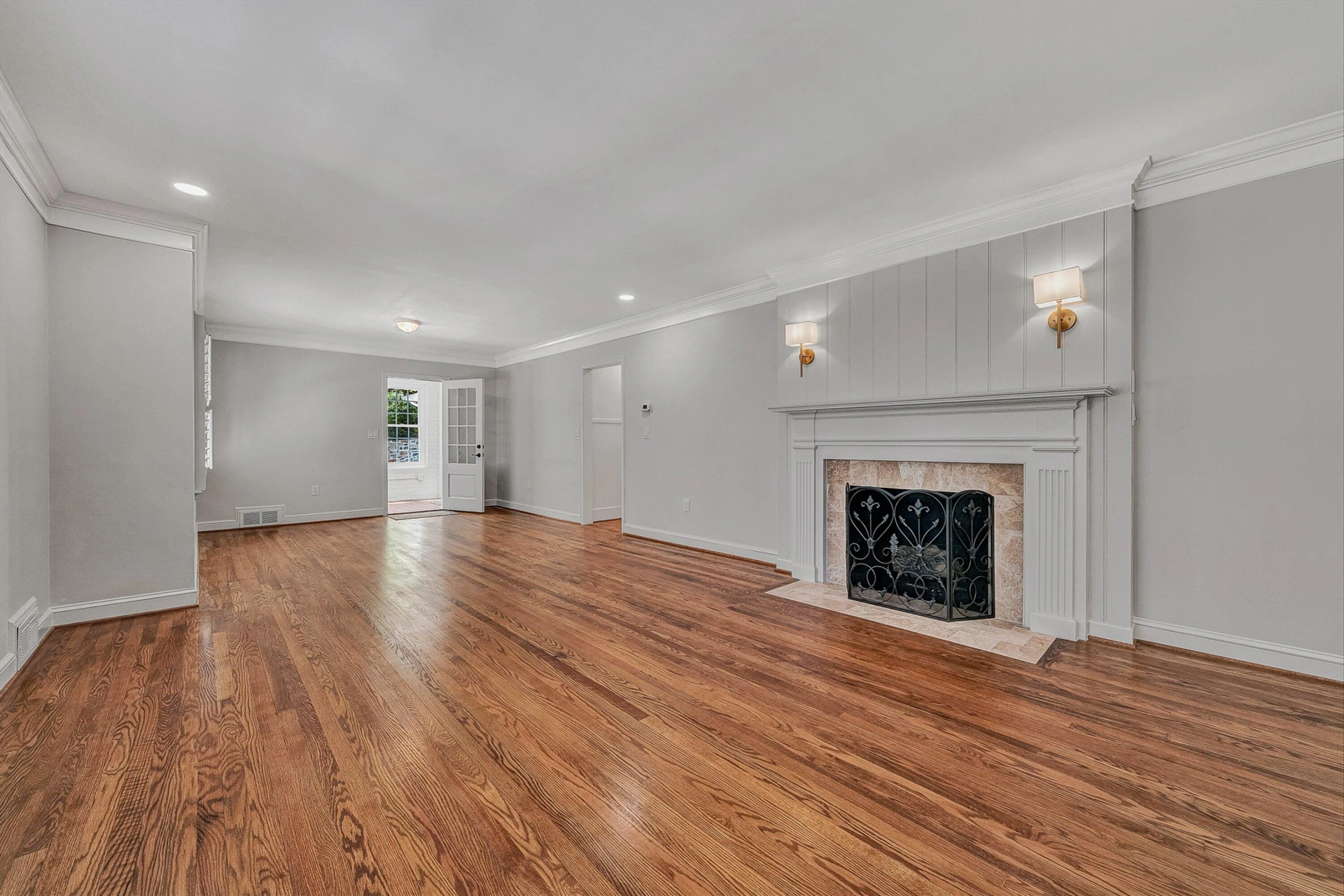 502 Cassell LN SW - Photo 7