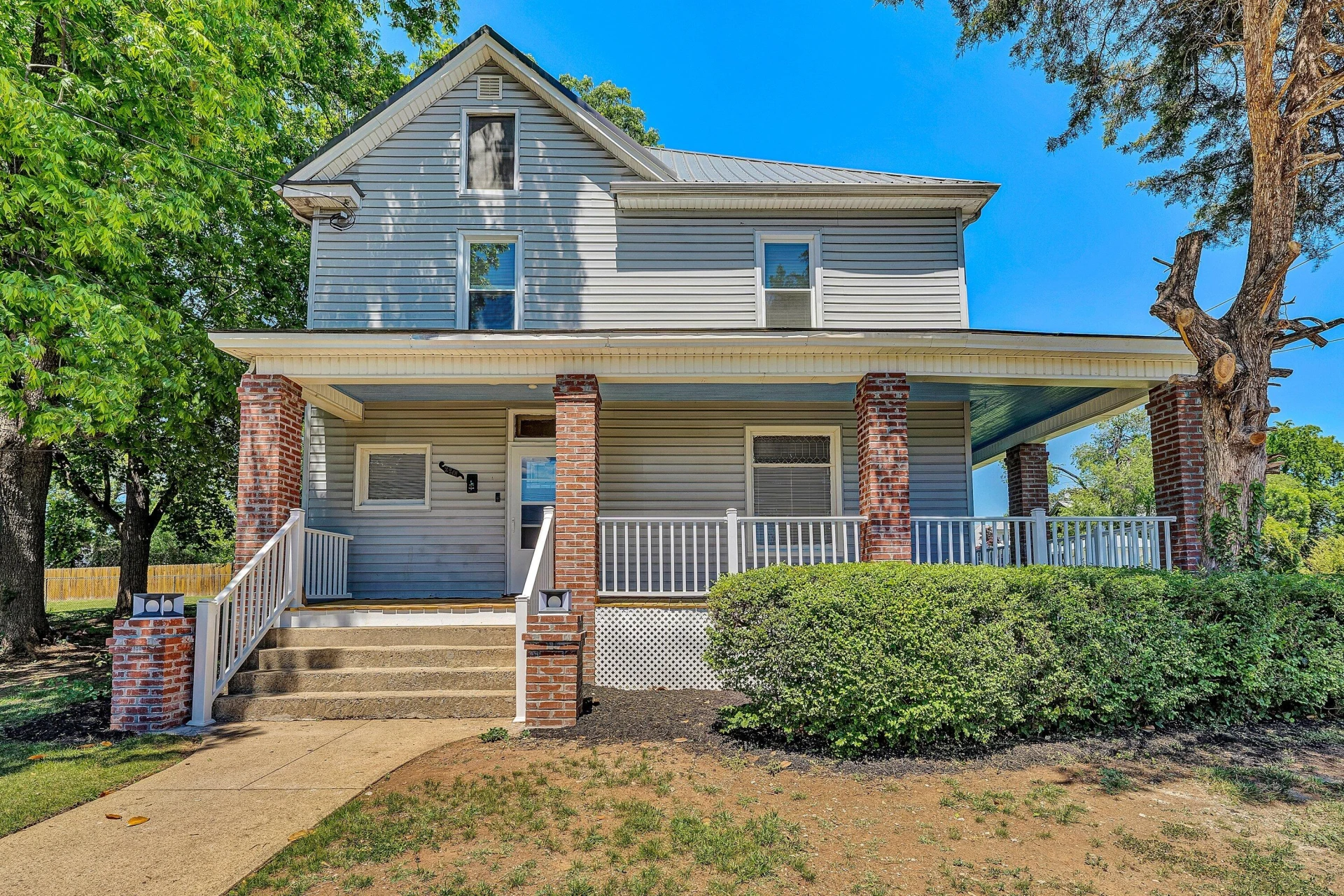 2201 Orange AVE NW