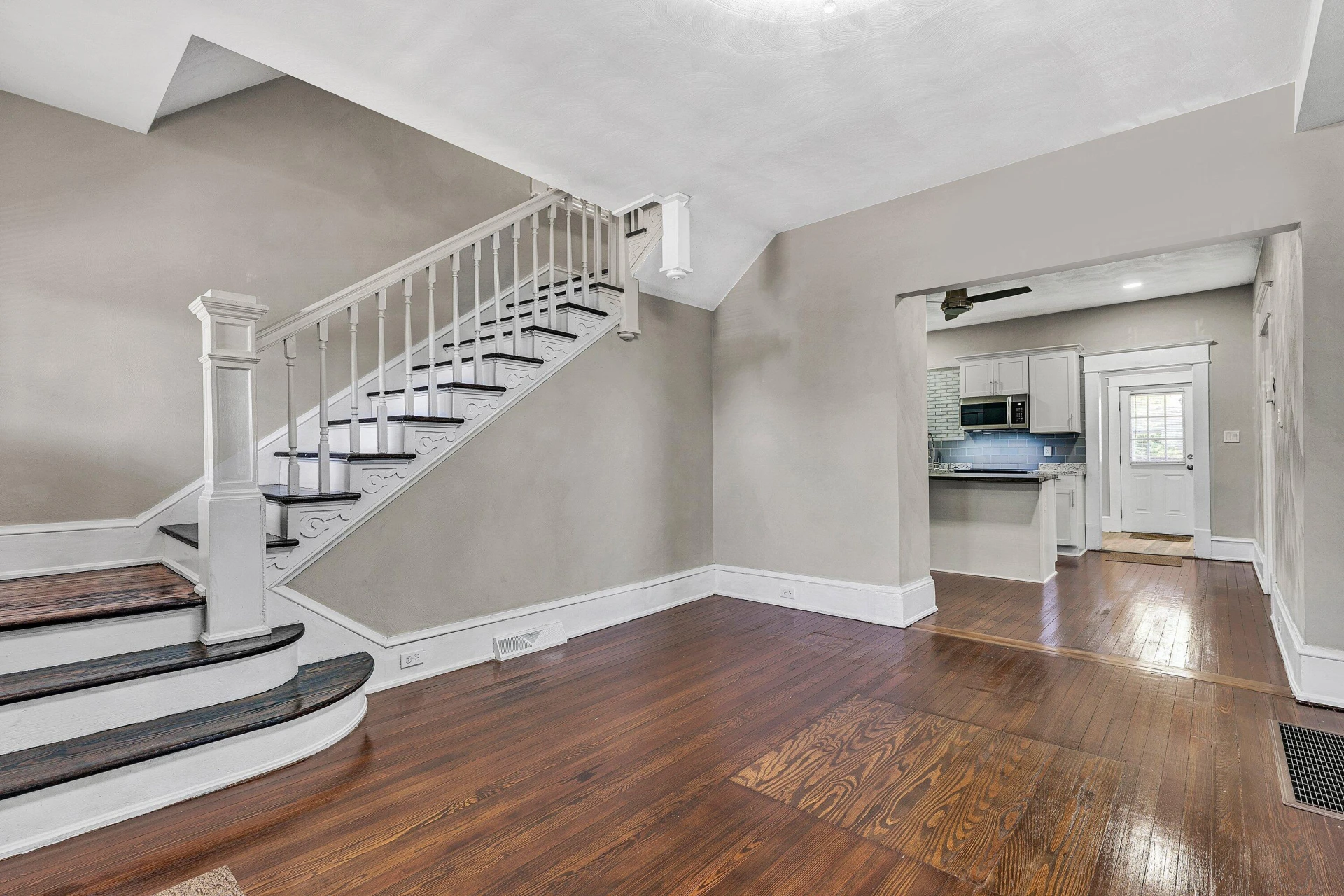 2201 Orange AVE NW - Photo 11