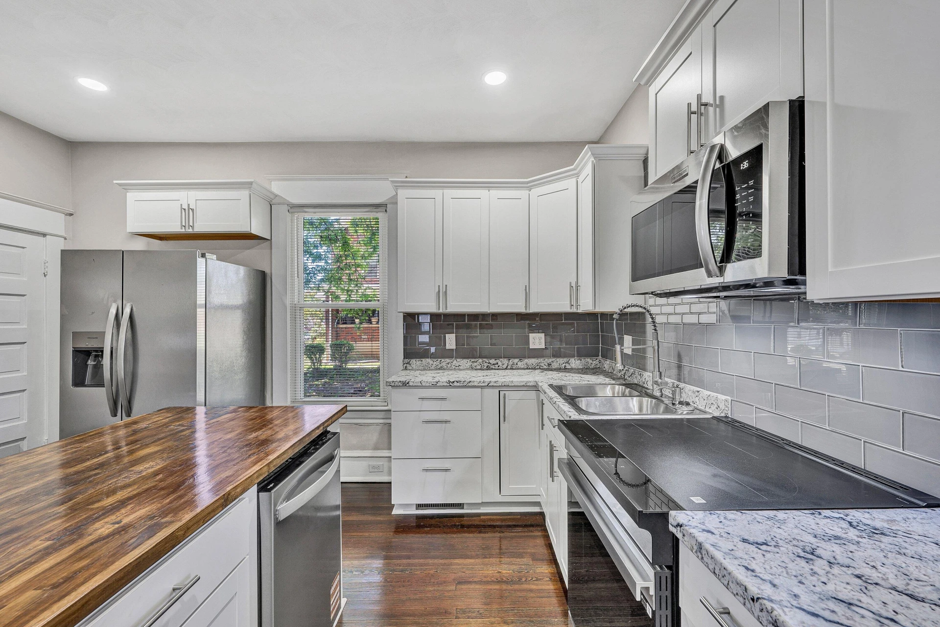 2201 Orange AVE NW - Photo 17