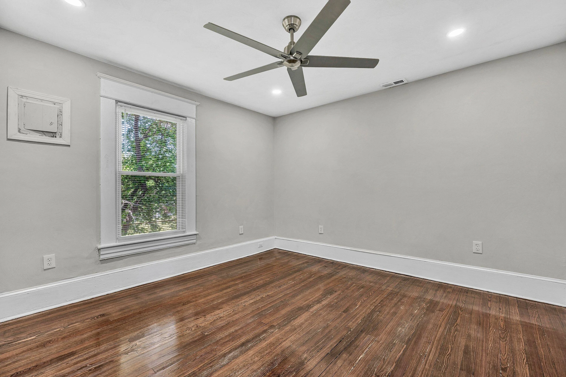 2201 Orange AVE NW - Photo 23