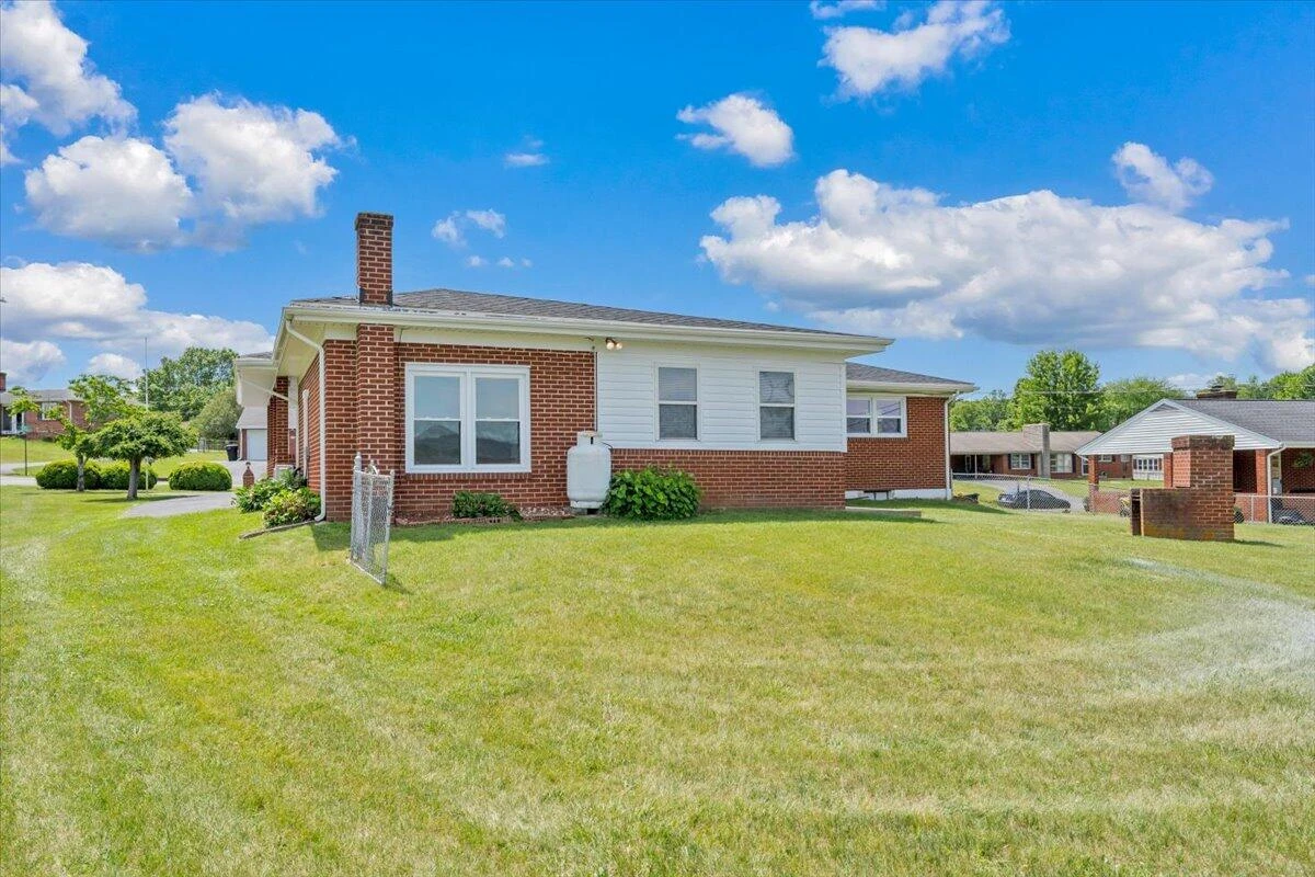 2534 Pinecrest DR - Photo 42