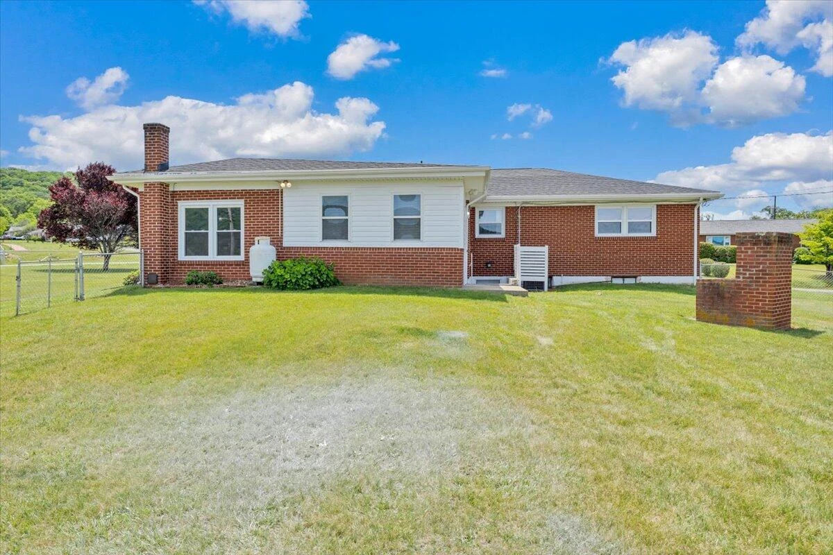 2534 Pinecrest DR - Photo 43