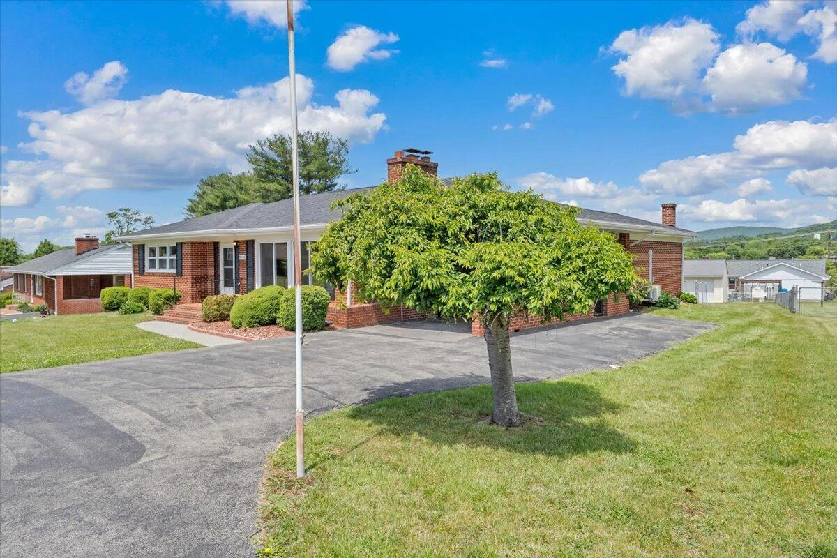 2534 Pinecrest DR - Photo 46