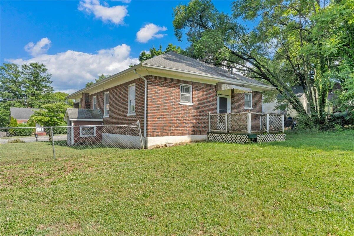 3417 Garden City BLVD SE - Photo 6