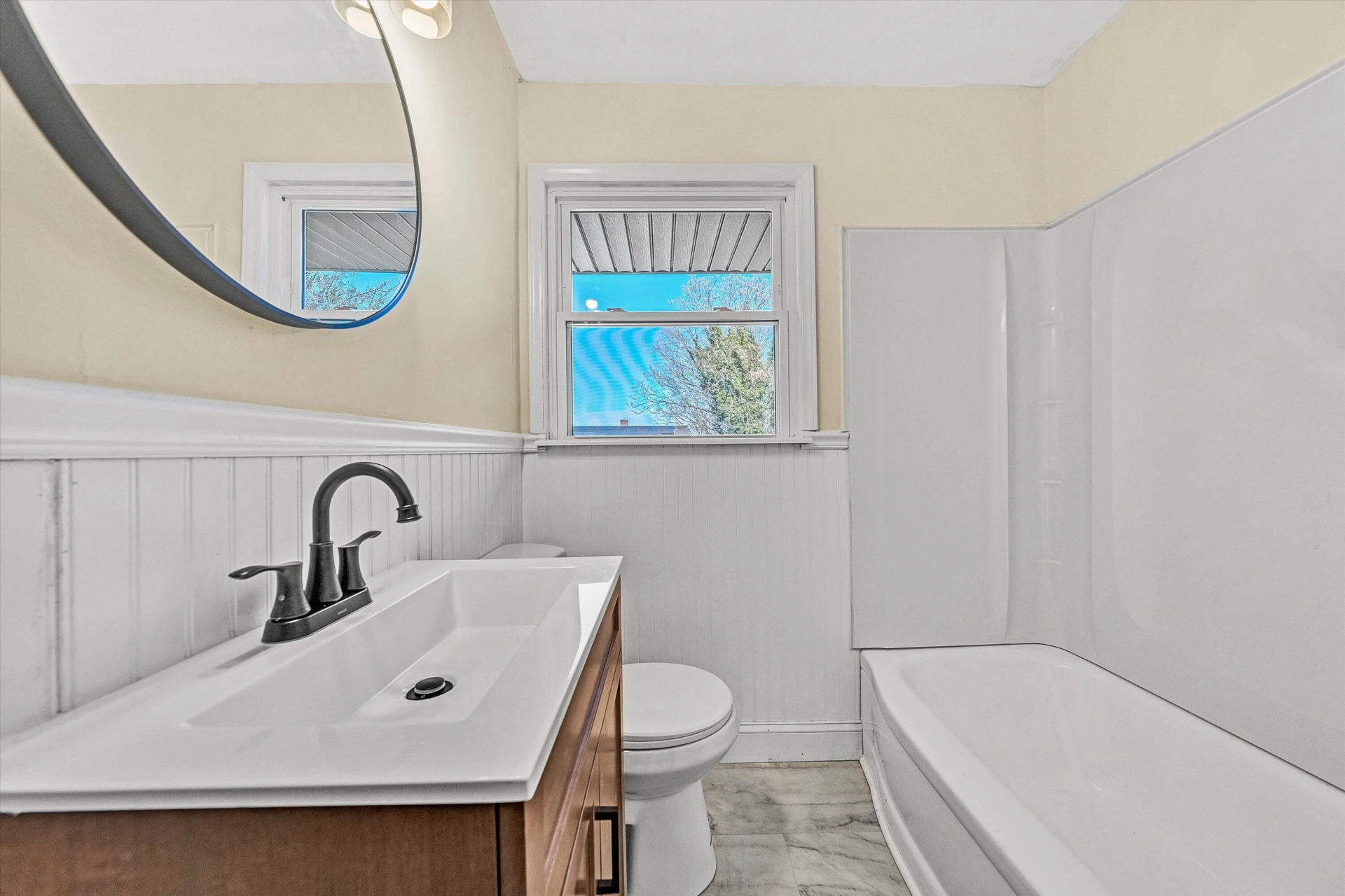 513 Victor AVE NE - Photo 24