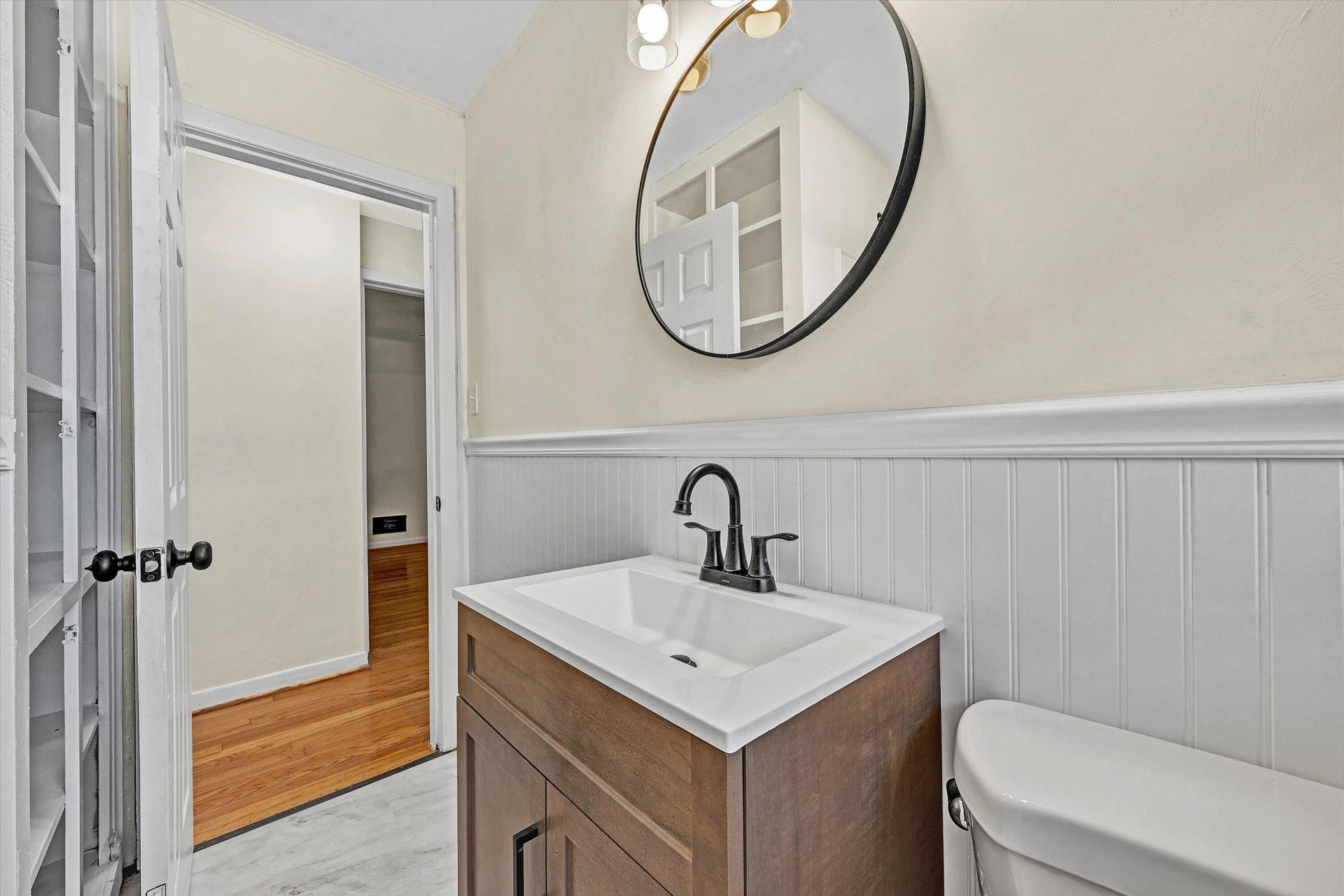 513 Victor AVE NE - Photo 25
