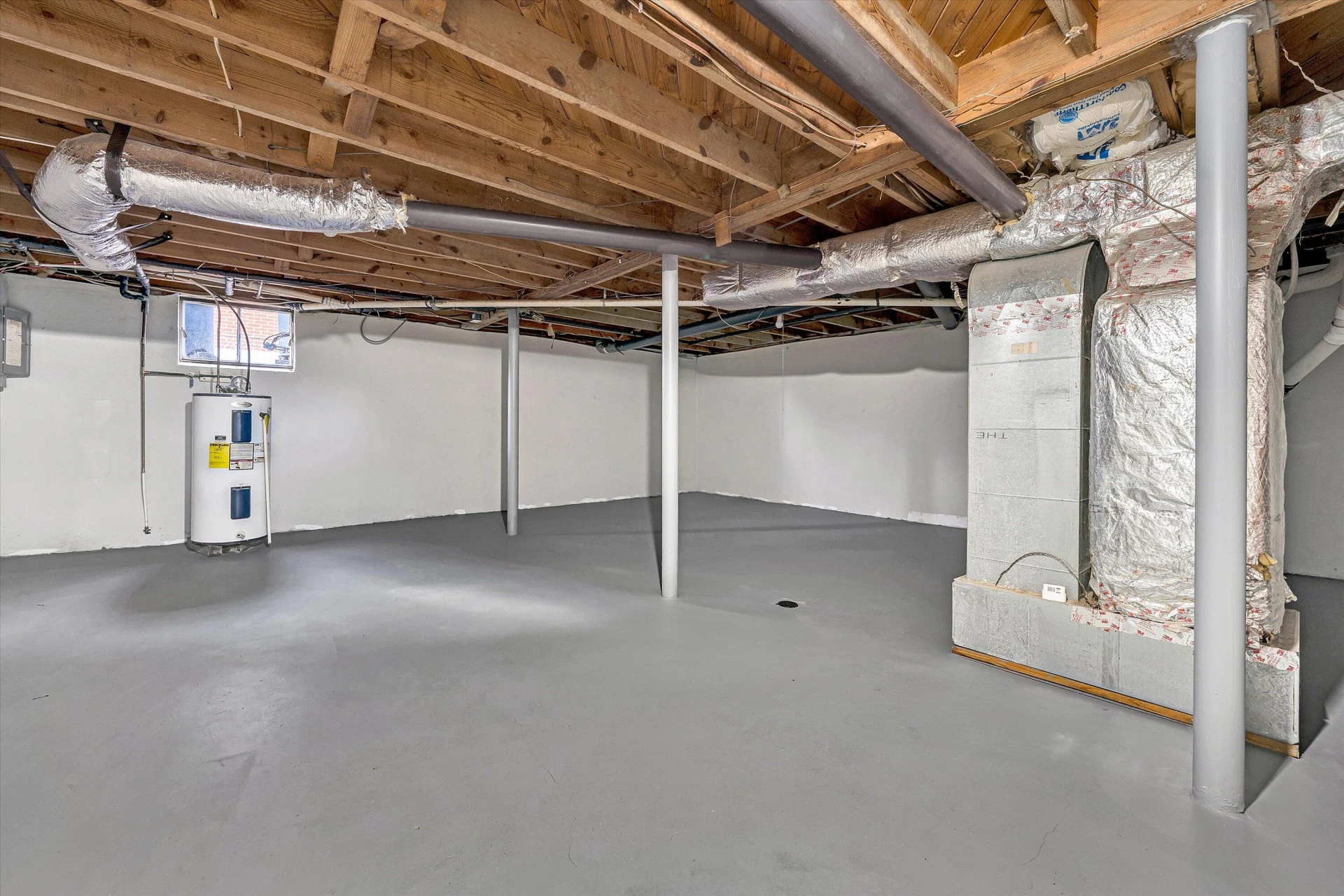 513 Victor AVE NE - Photo 39