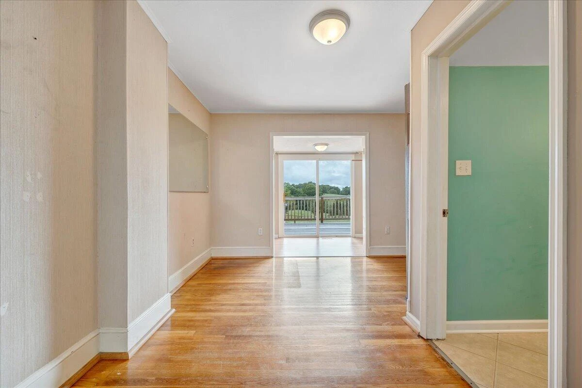 193 Simmons Creek RD - Photo 14