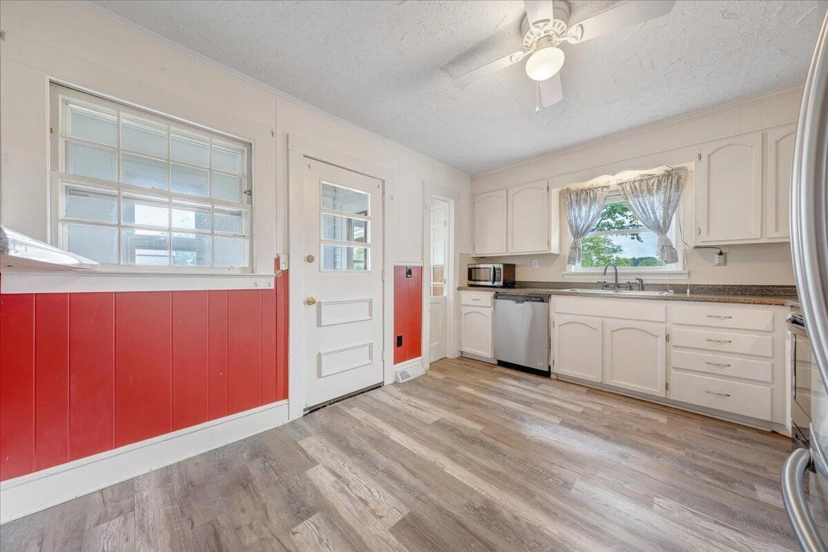 193 Simmons Creek RD - Photo 19